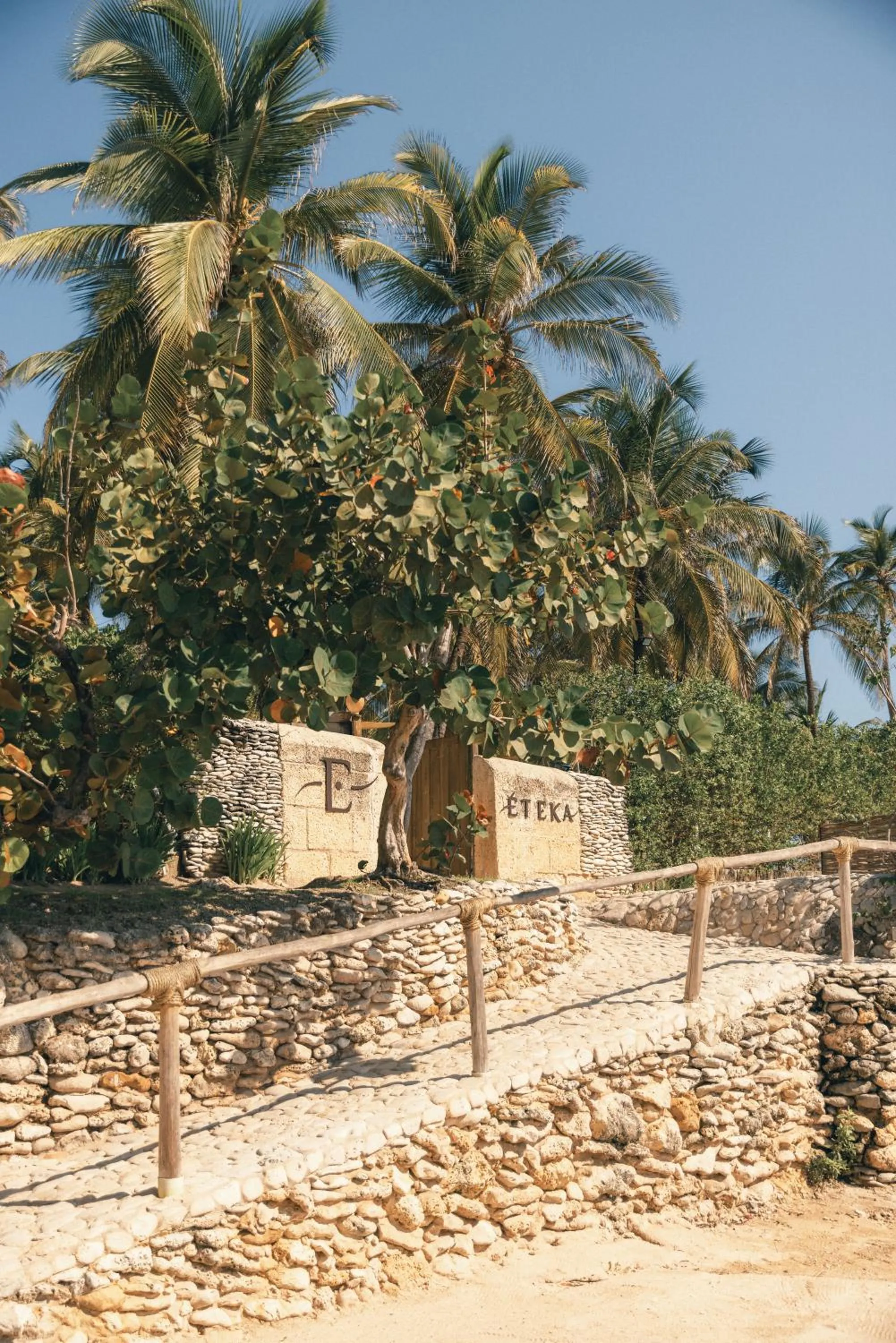 Facade/entrance in Éteka Slow Beach Hotel Adults Only