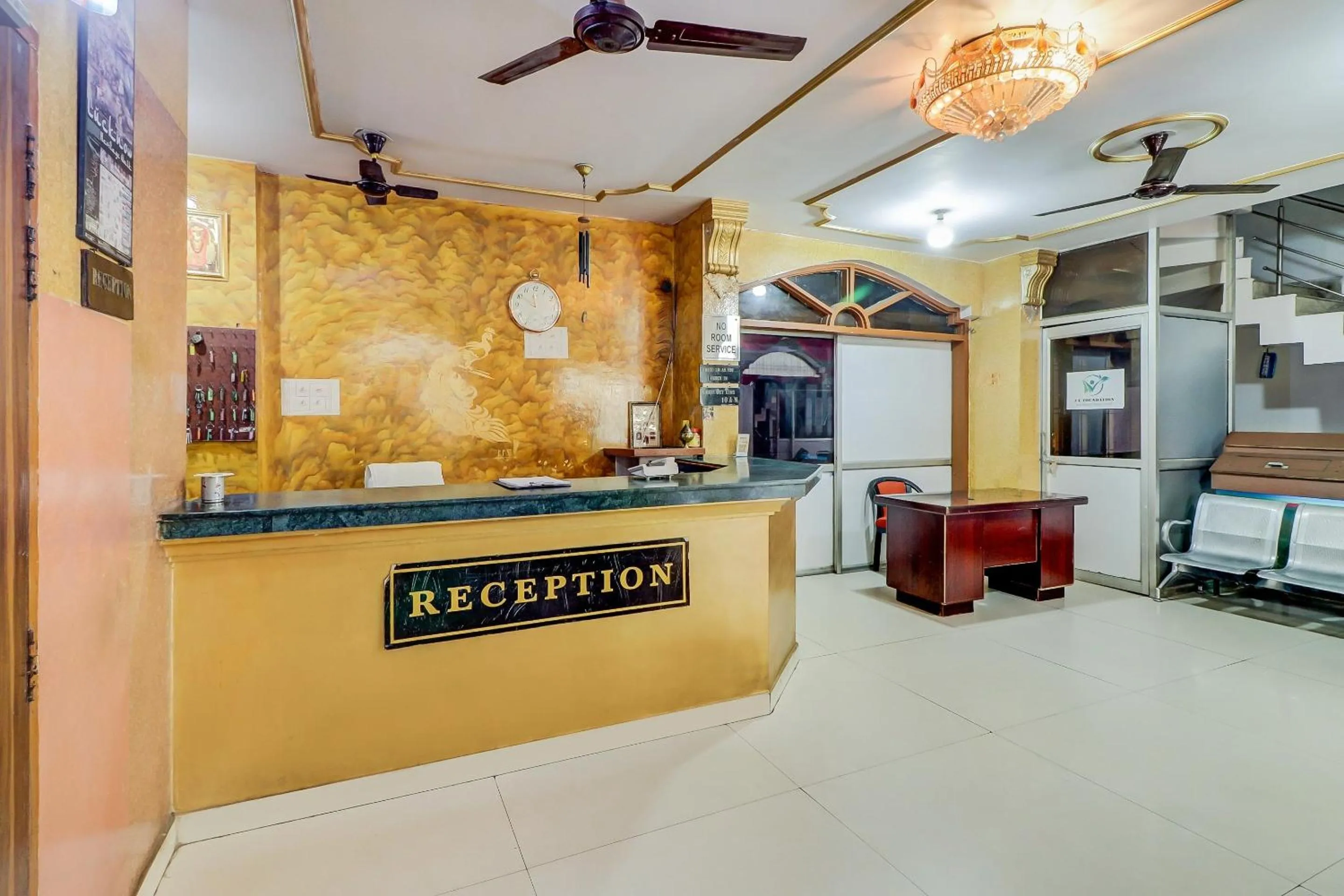 Lobby or reception in SPOT ON J C Guest House