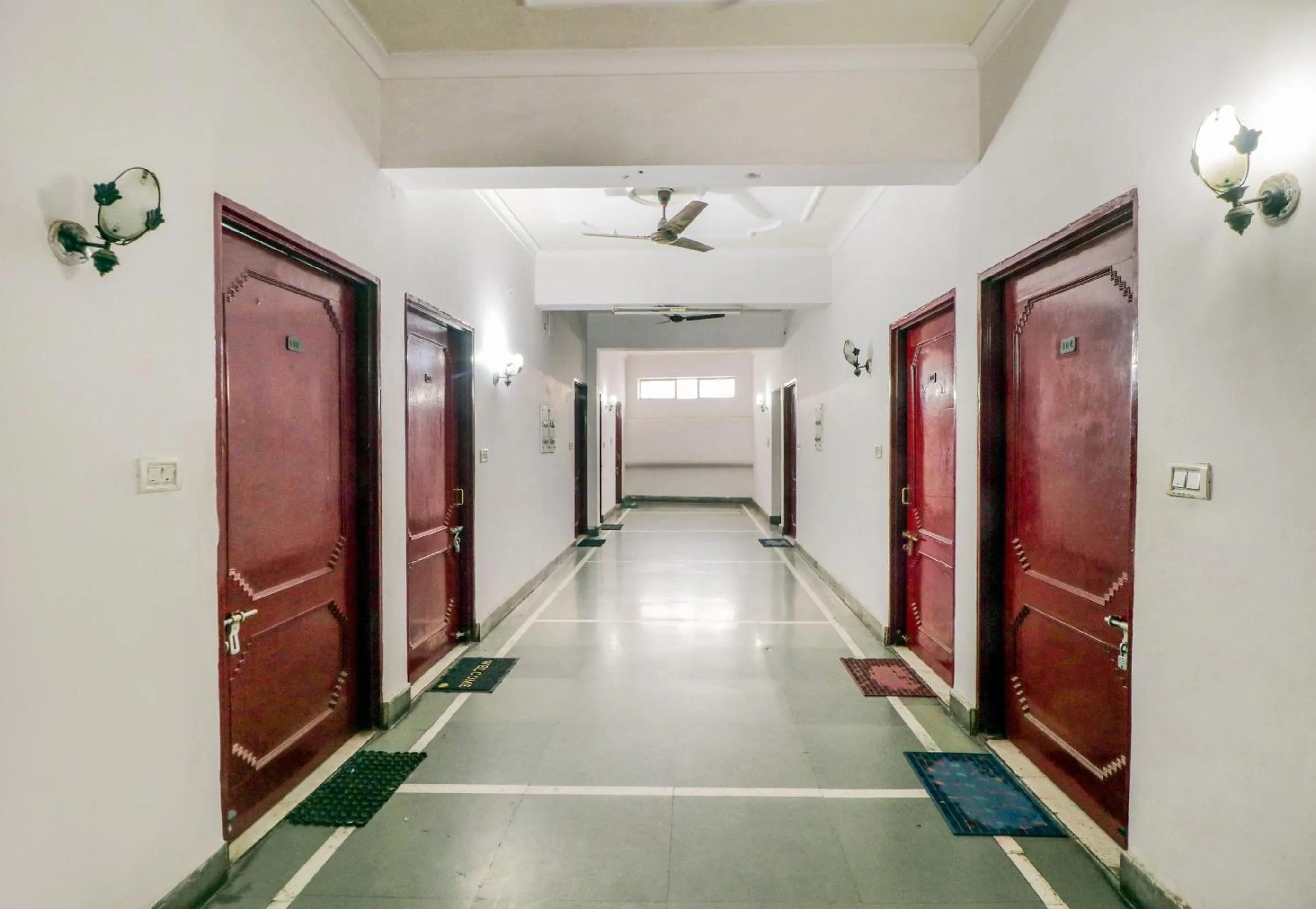 Lobby or reception in SPOT ON J C Guest House