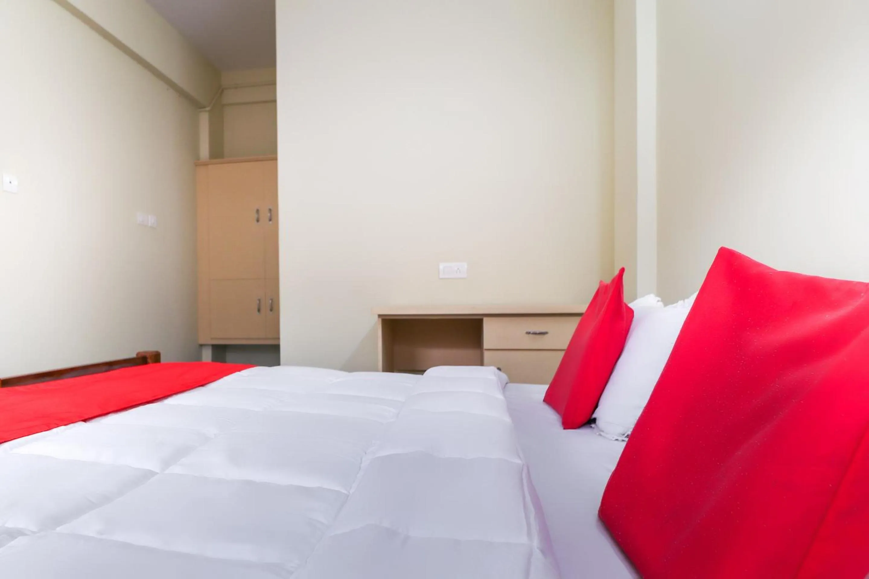 Bedroom, Bed in Hotel O Appas Residency