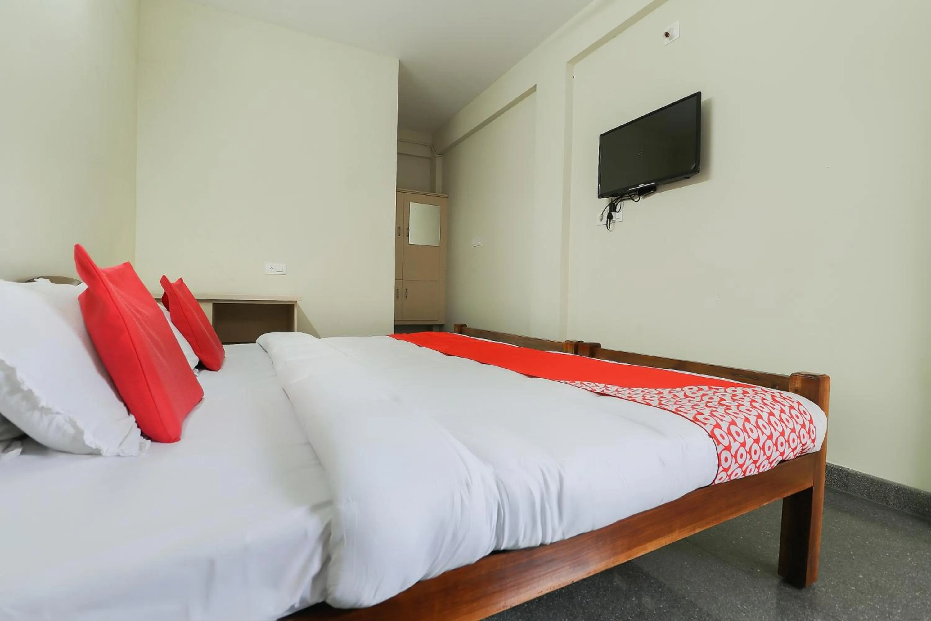 Bedroom, Bed in Hotel O Appas Residency