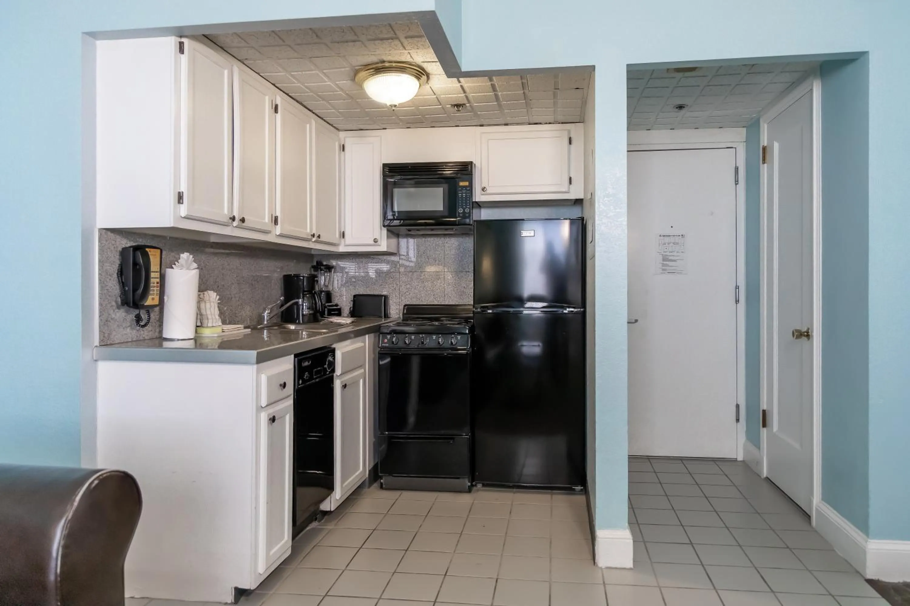 Kitchen or kitchenette in Legacy Vacation Resorts - Brigantine Beach