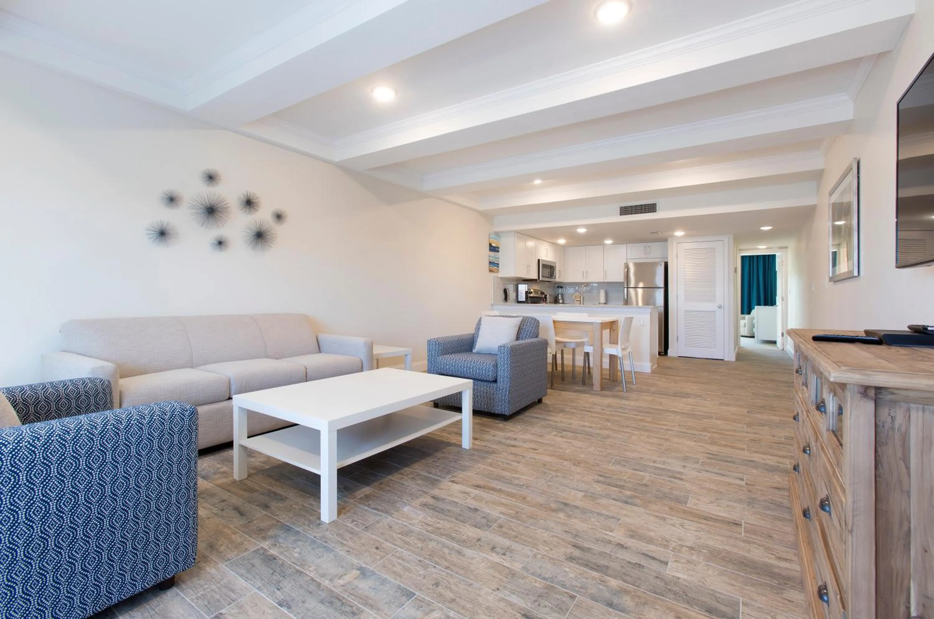 TV and multimedia in The Fold Hotels Indian Shores