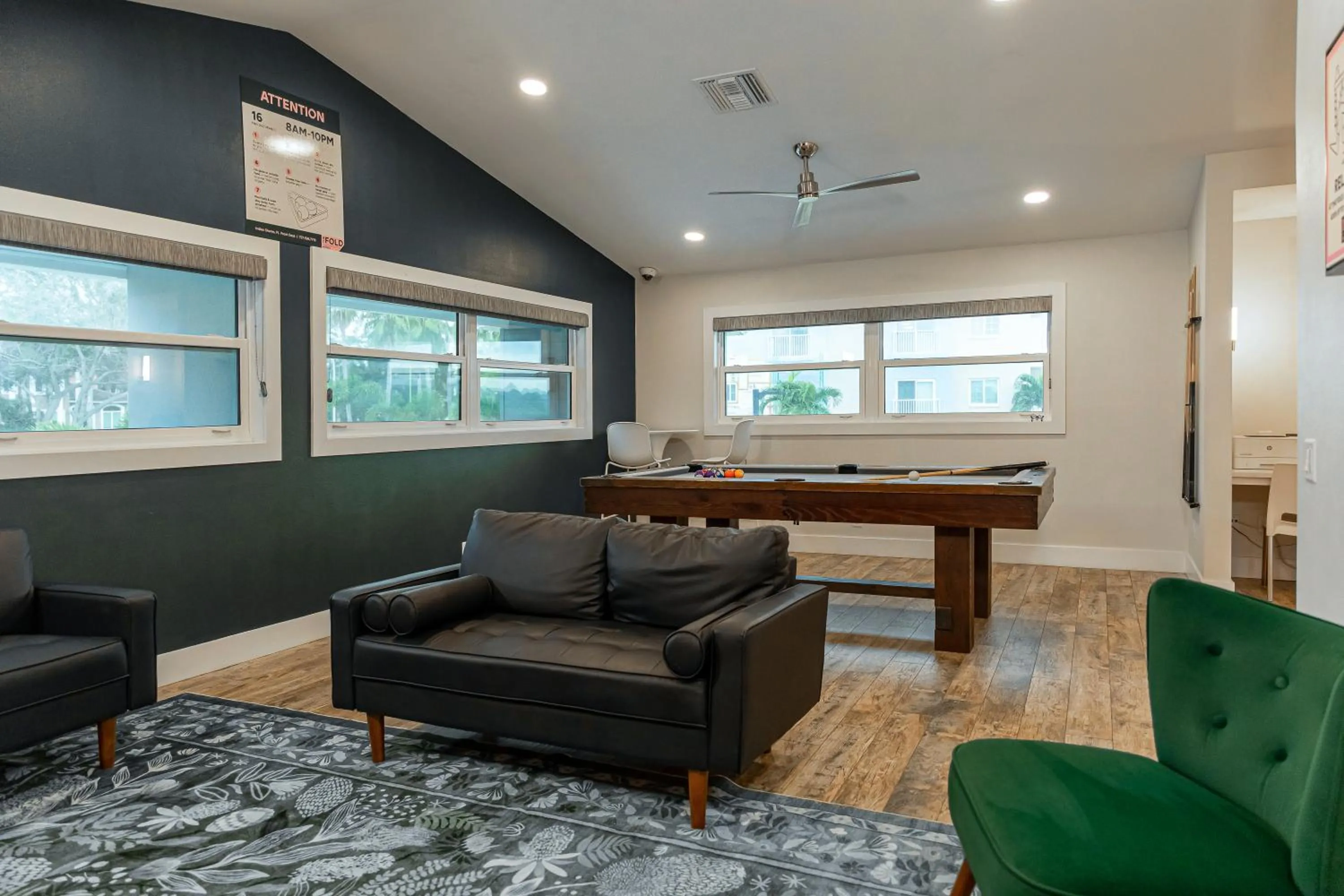 Communal lounge/ TV room in The Fold Hotels Indian Shores