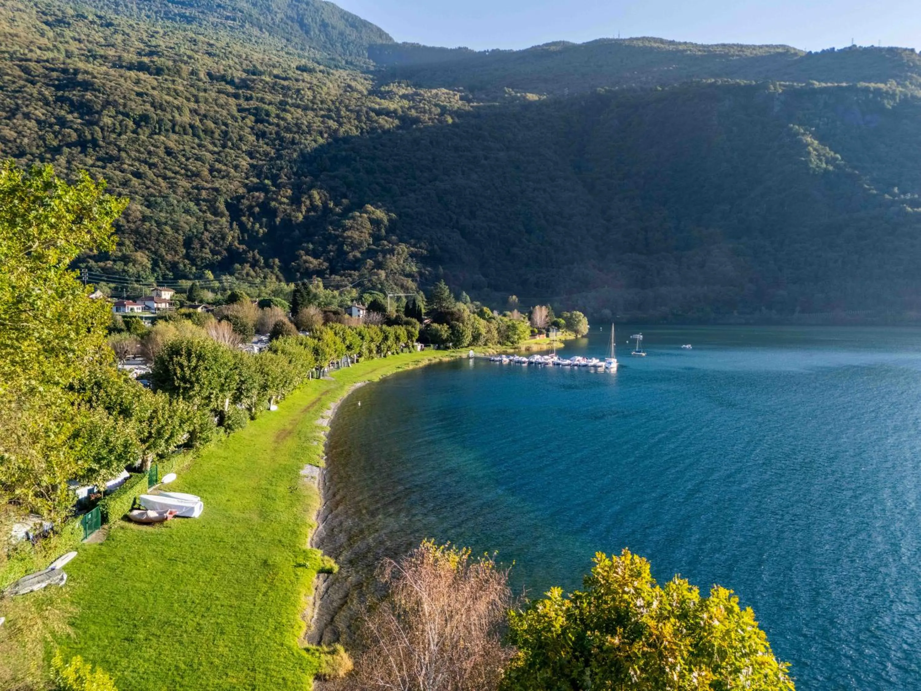 Day in Green Village Accommodations