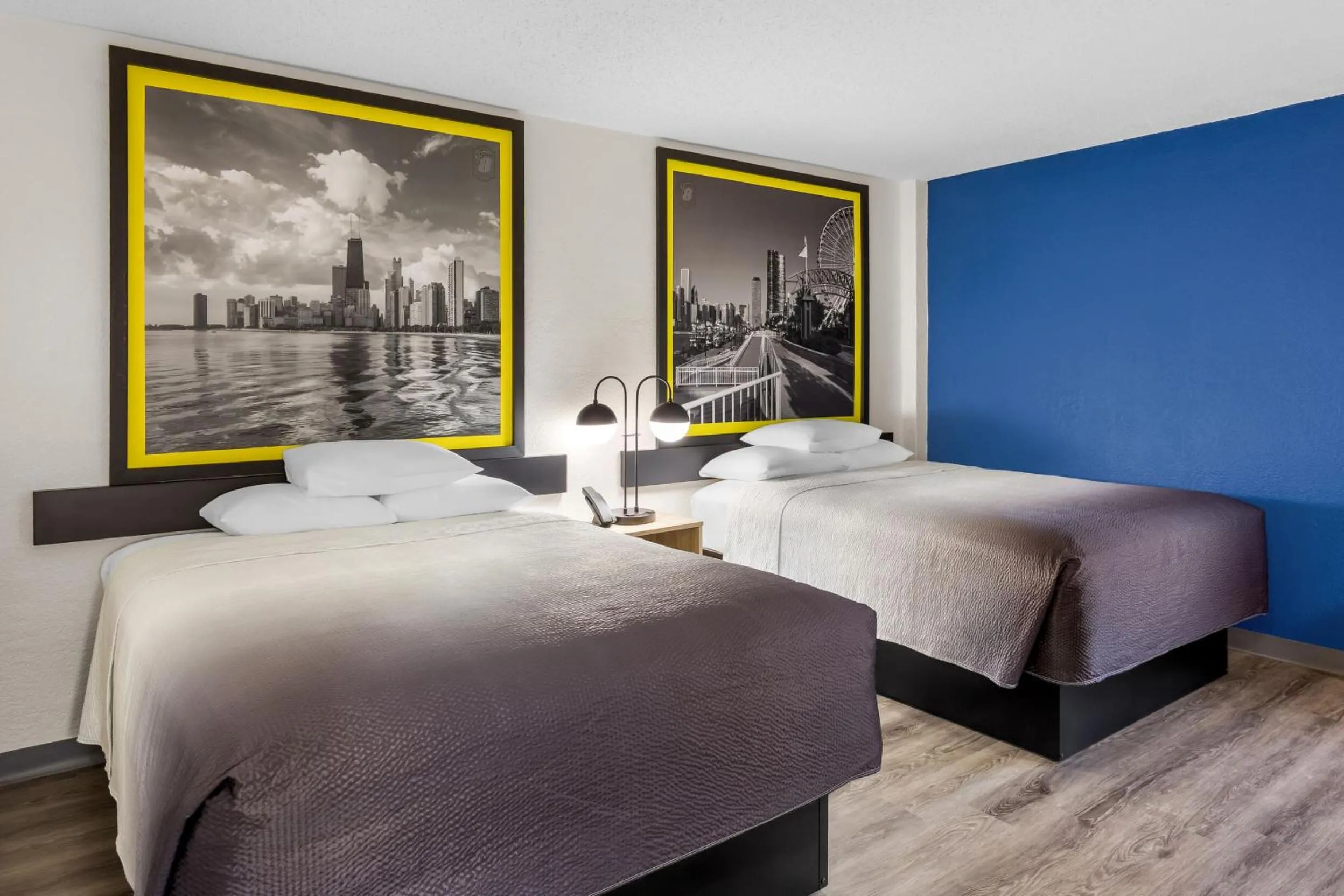 Bedroom, Bed in Super 8 by Wyndham Chicago IL