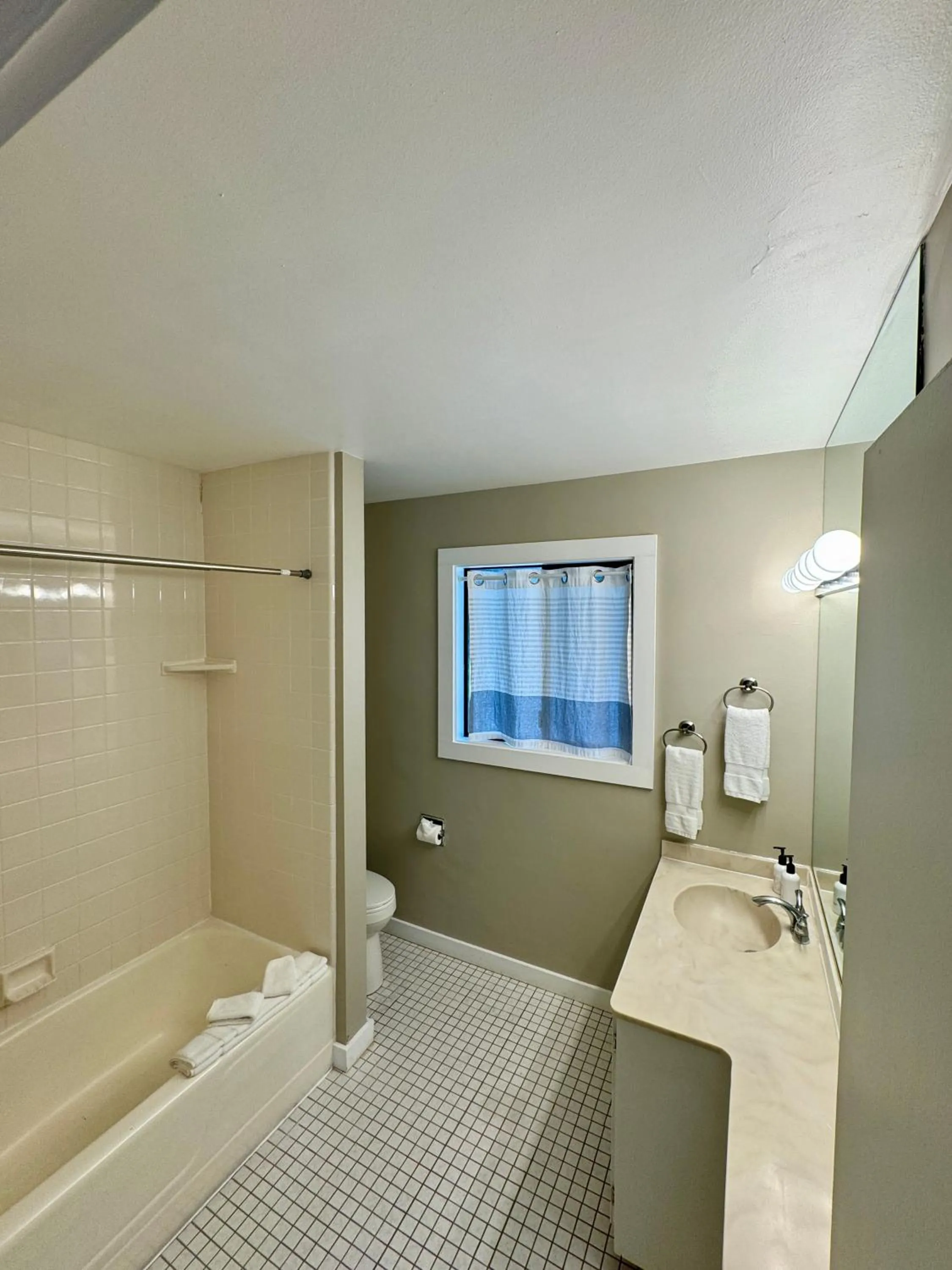 Bathroom in Hidden Valley Inn