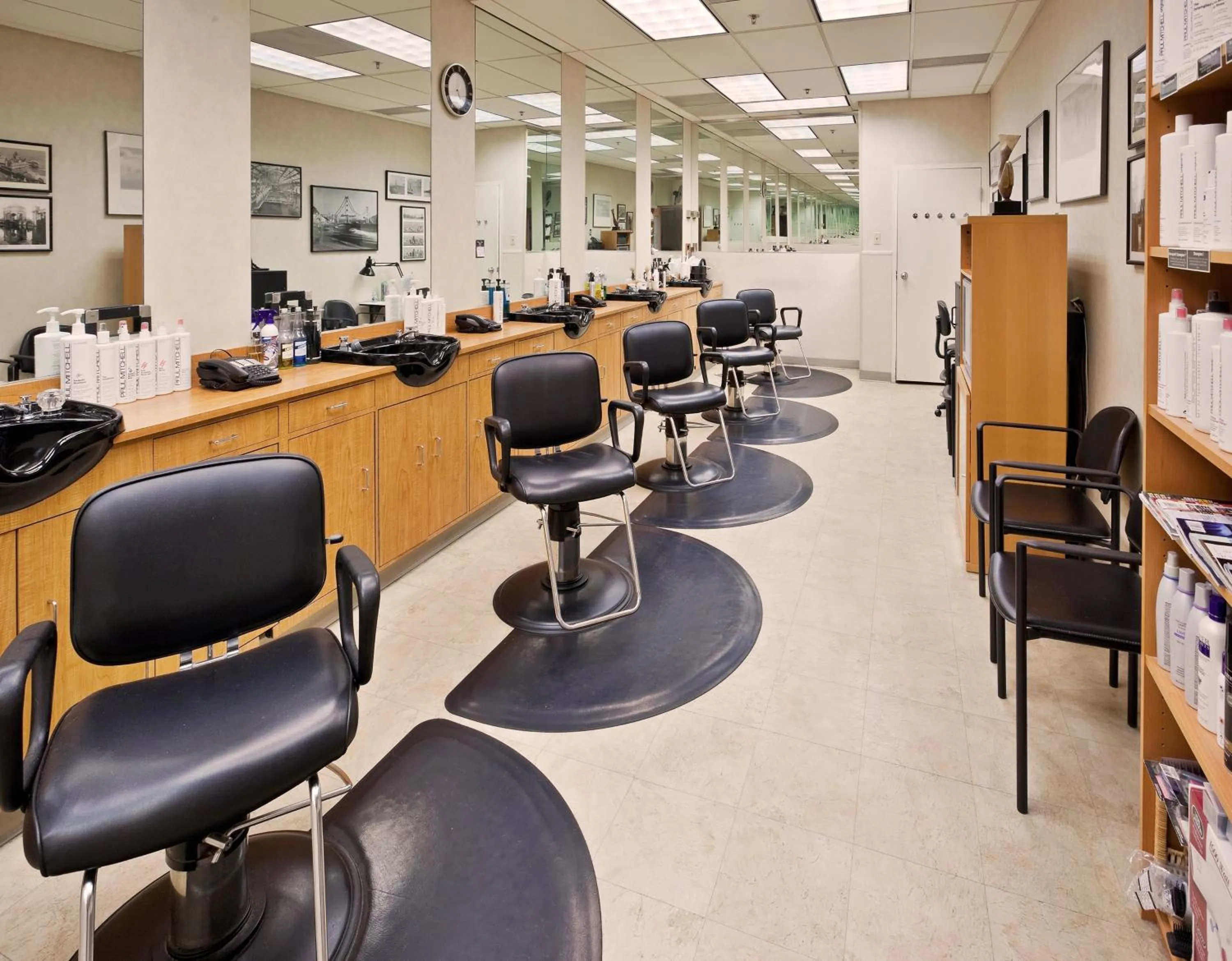 Spa and wellness centre/facilities in Crowne Plaza San Francisco Airport by IHG