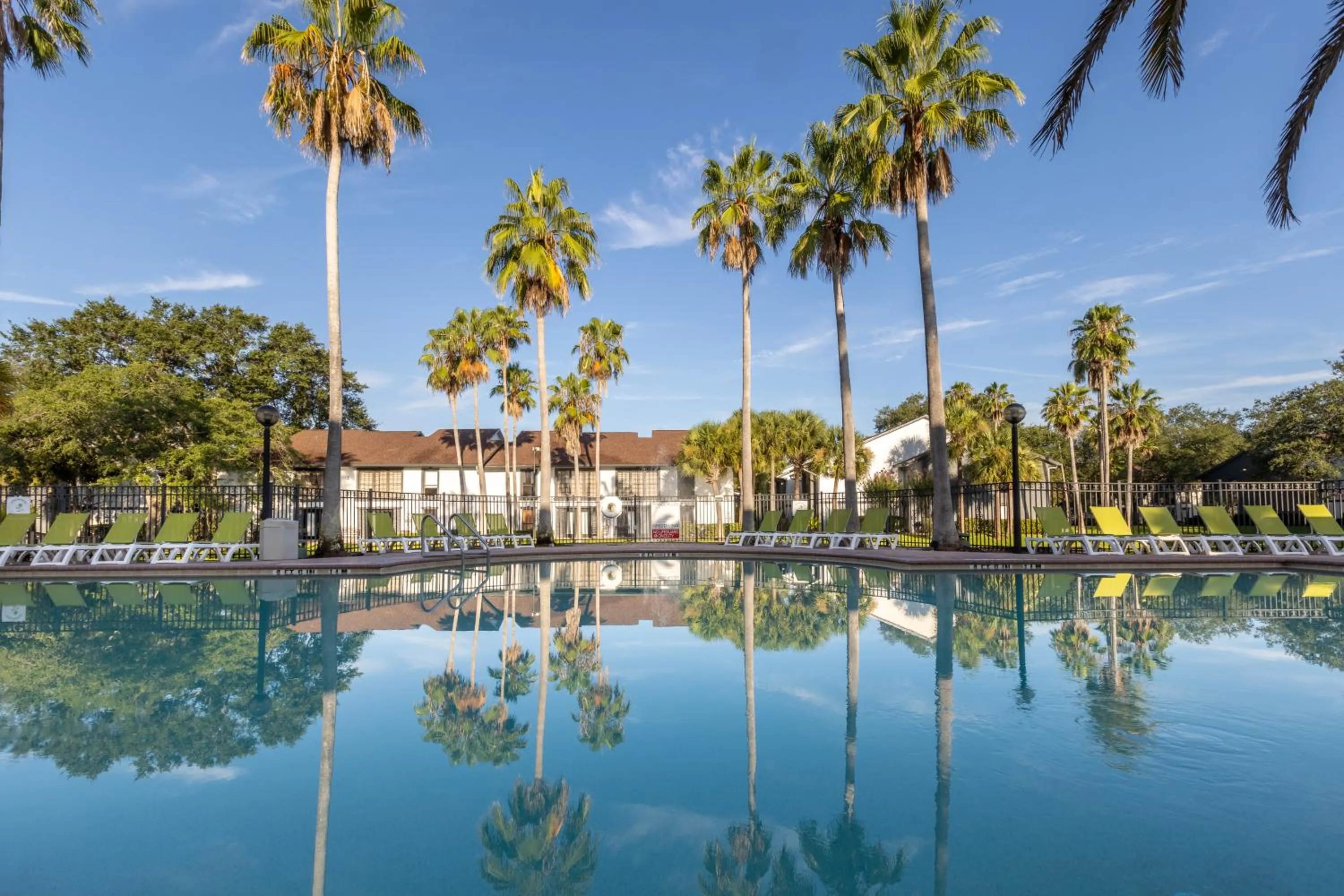 Swimming pool in Legacy Vacation Resorts Kissimmee & Orlando - Near Disney