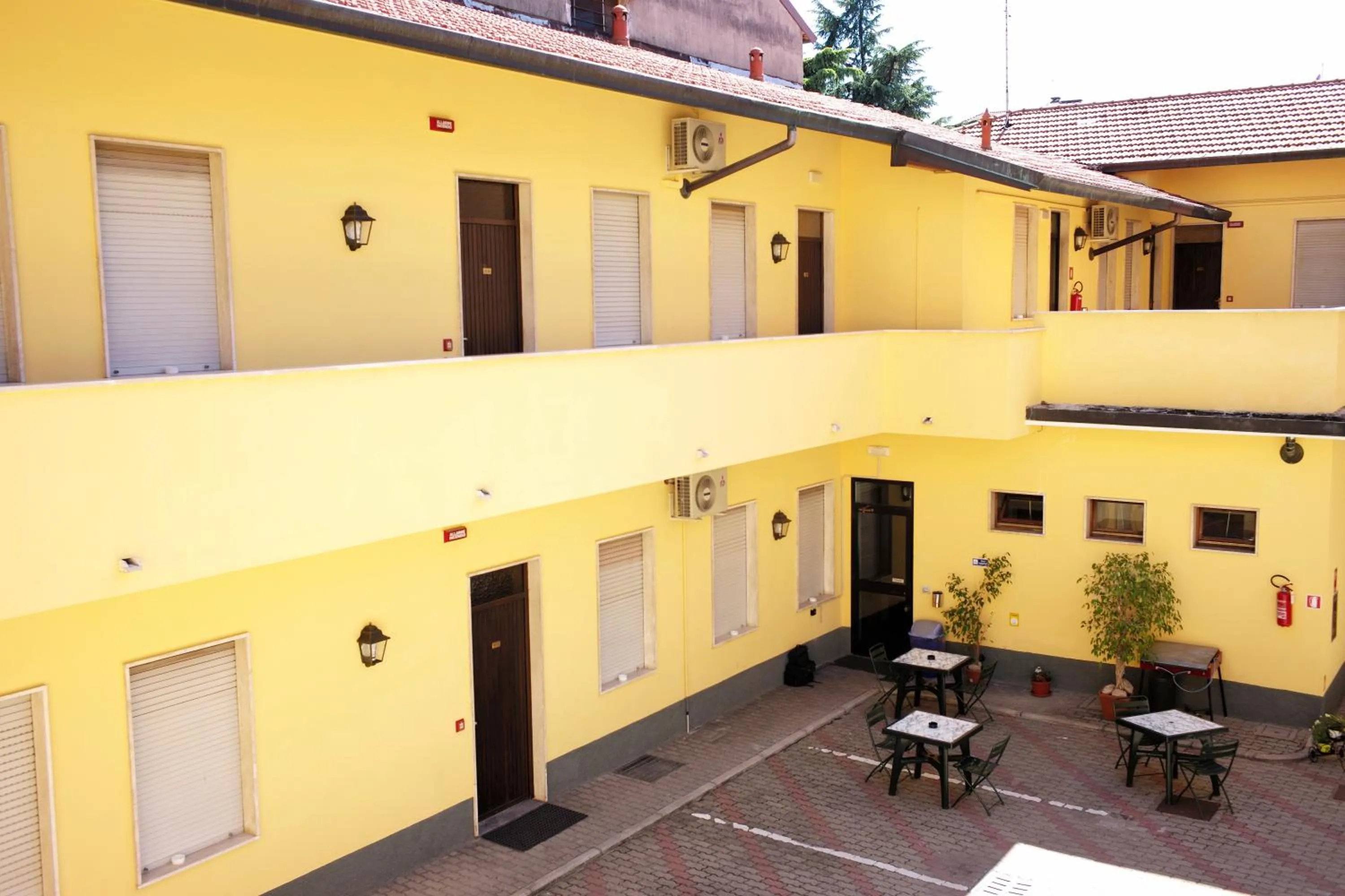 Garden view in Hotel al Corso