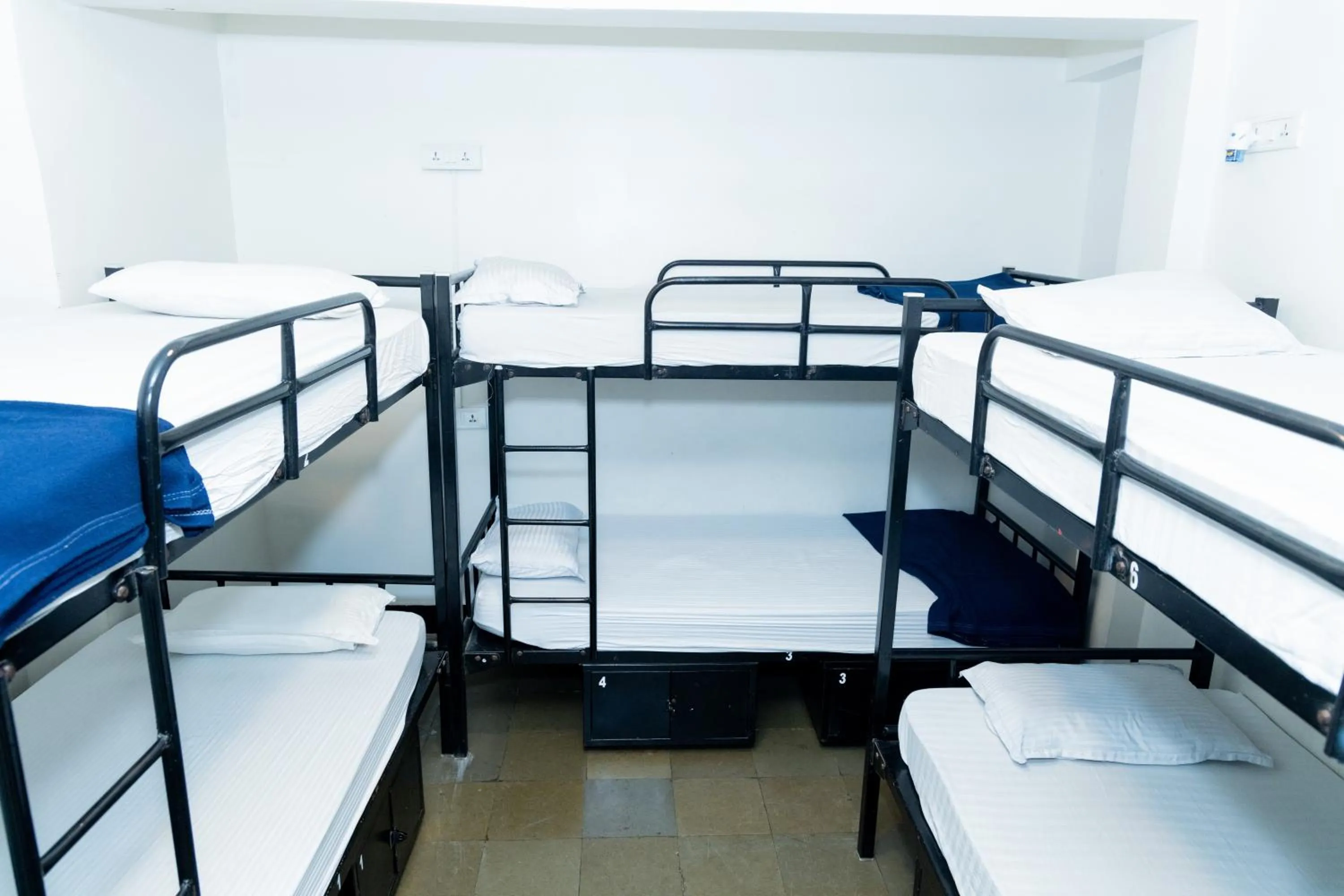 bunk bed, Bed in Slackpackr Hyderabad