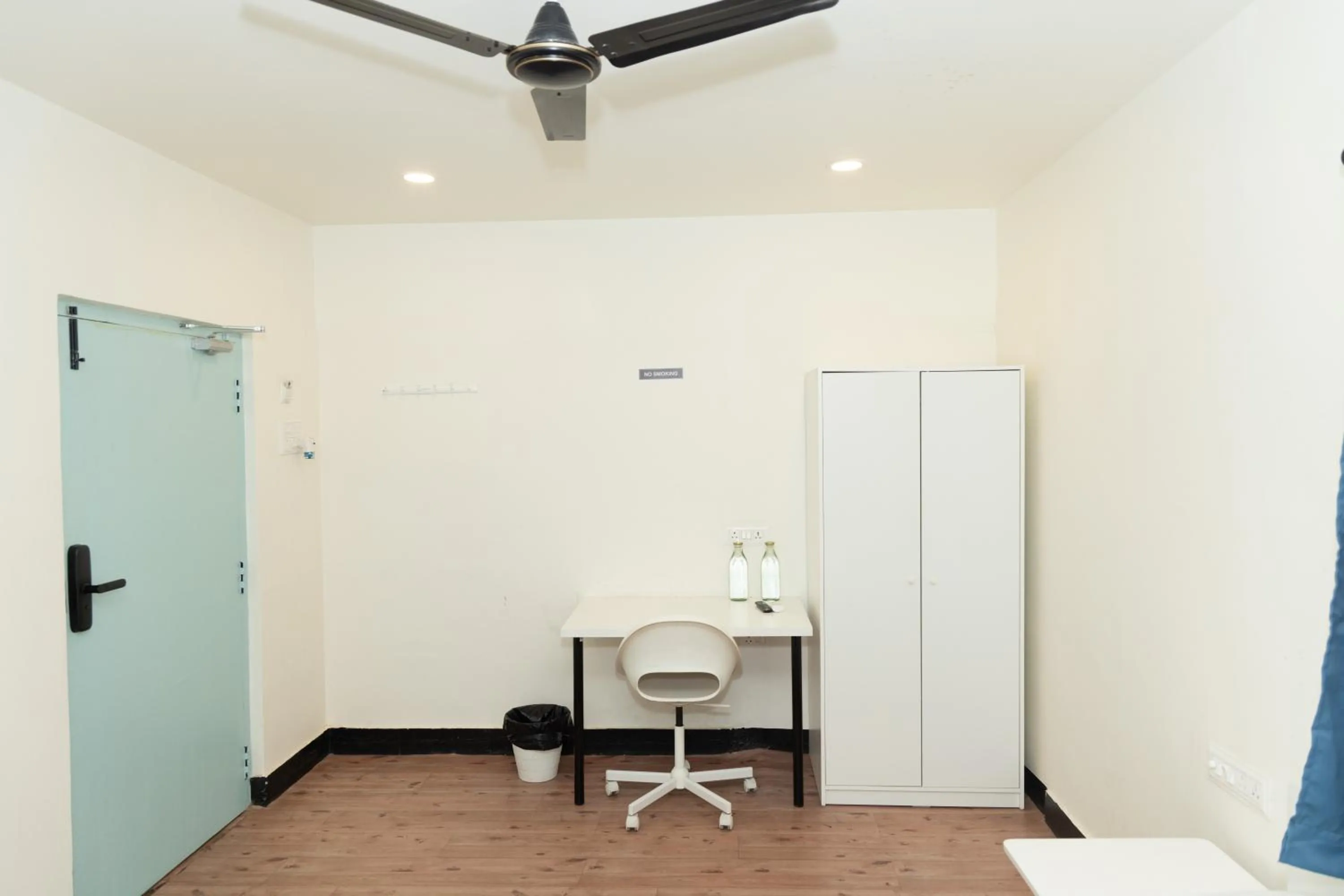 wardrobe in Slackpackr Hyderabad