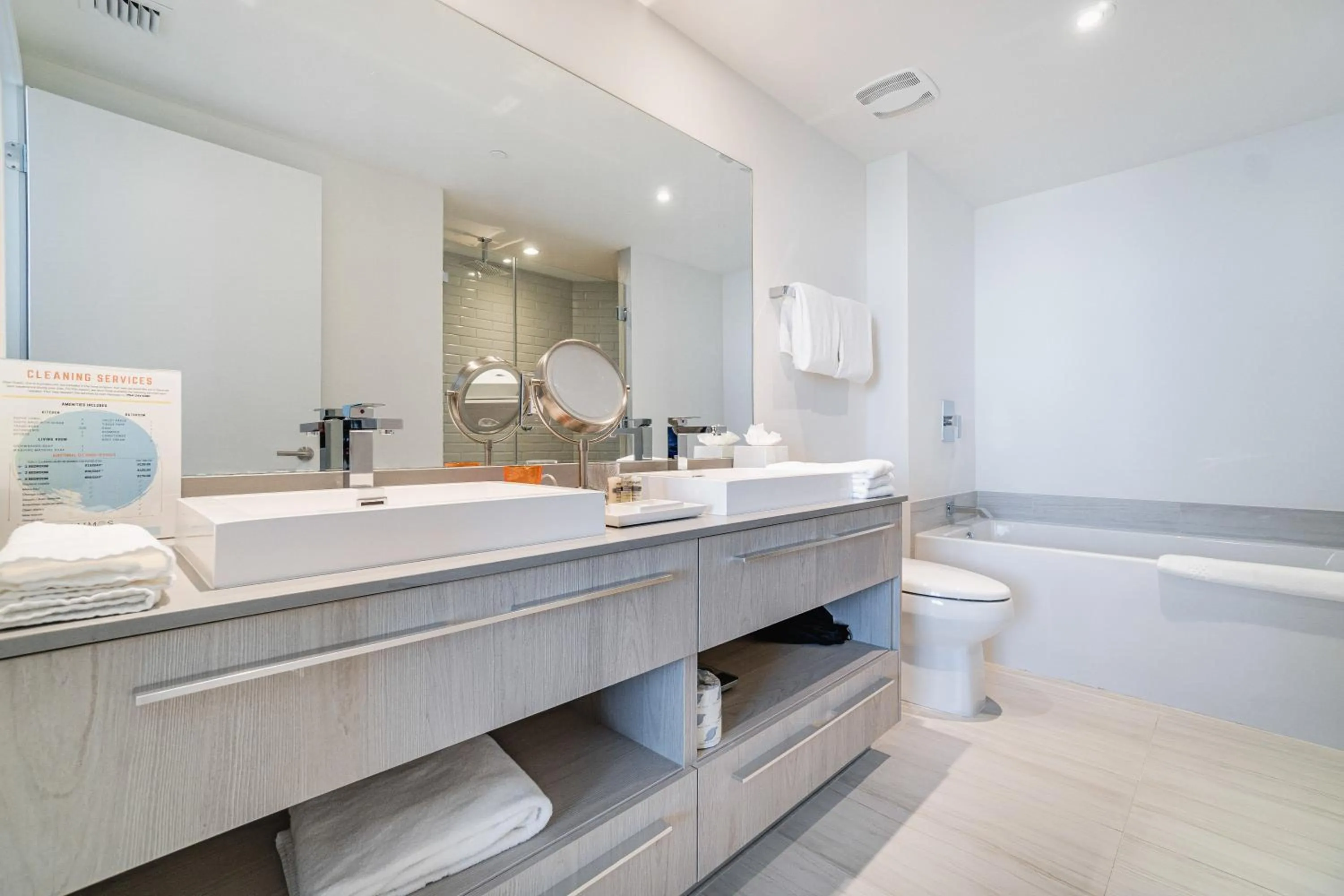 Bathroom in Hyde Beach House Hollywood Private Suites