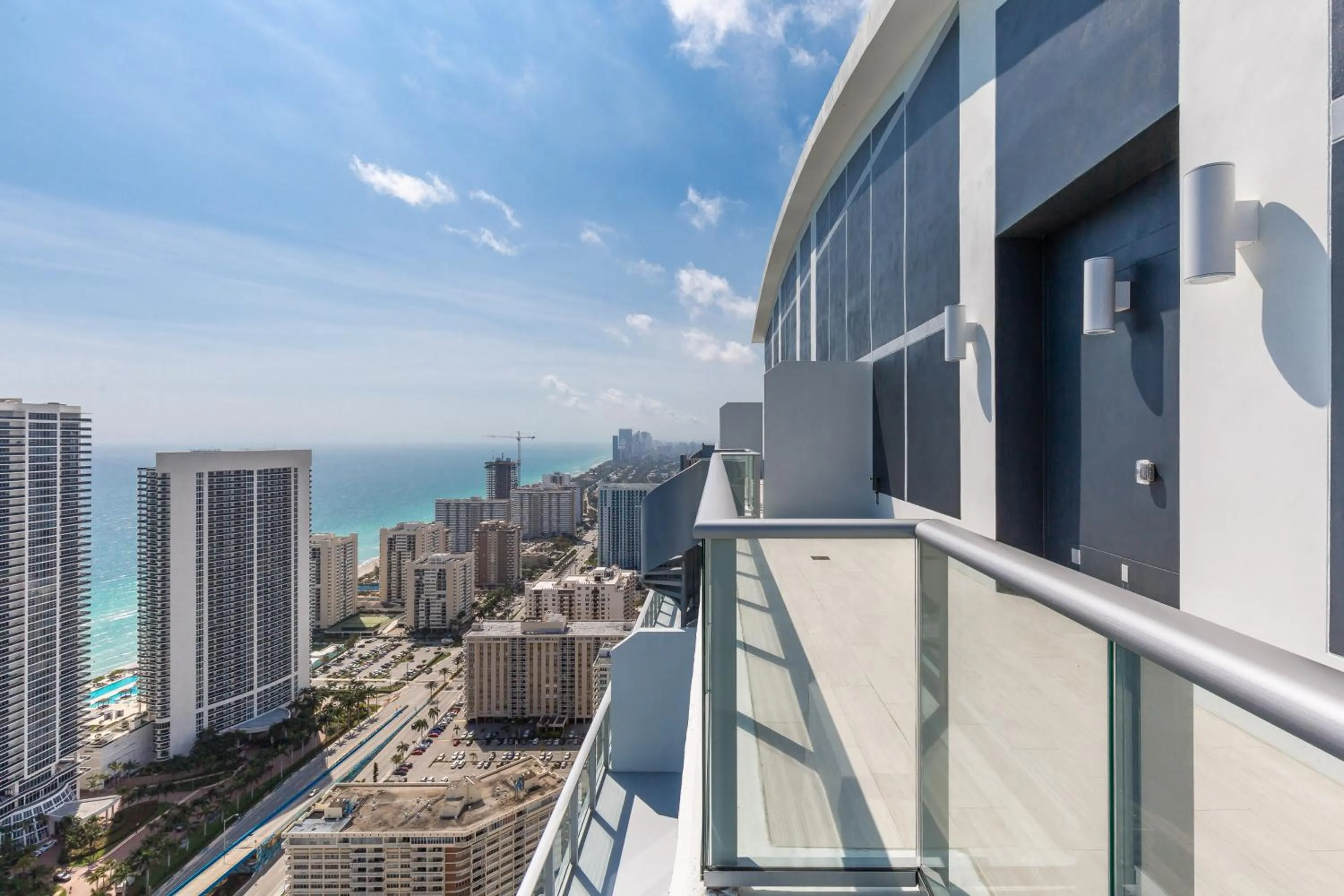 Balcony/Terrace in Hyde Beach House Hollywood Private Suites