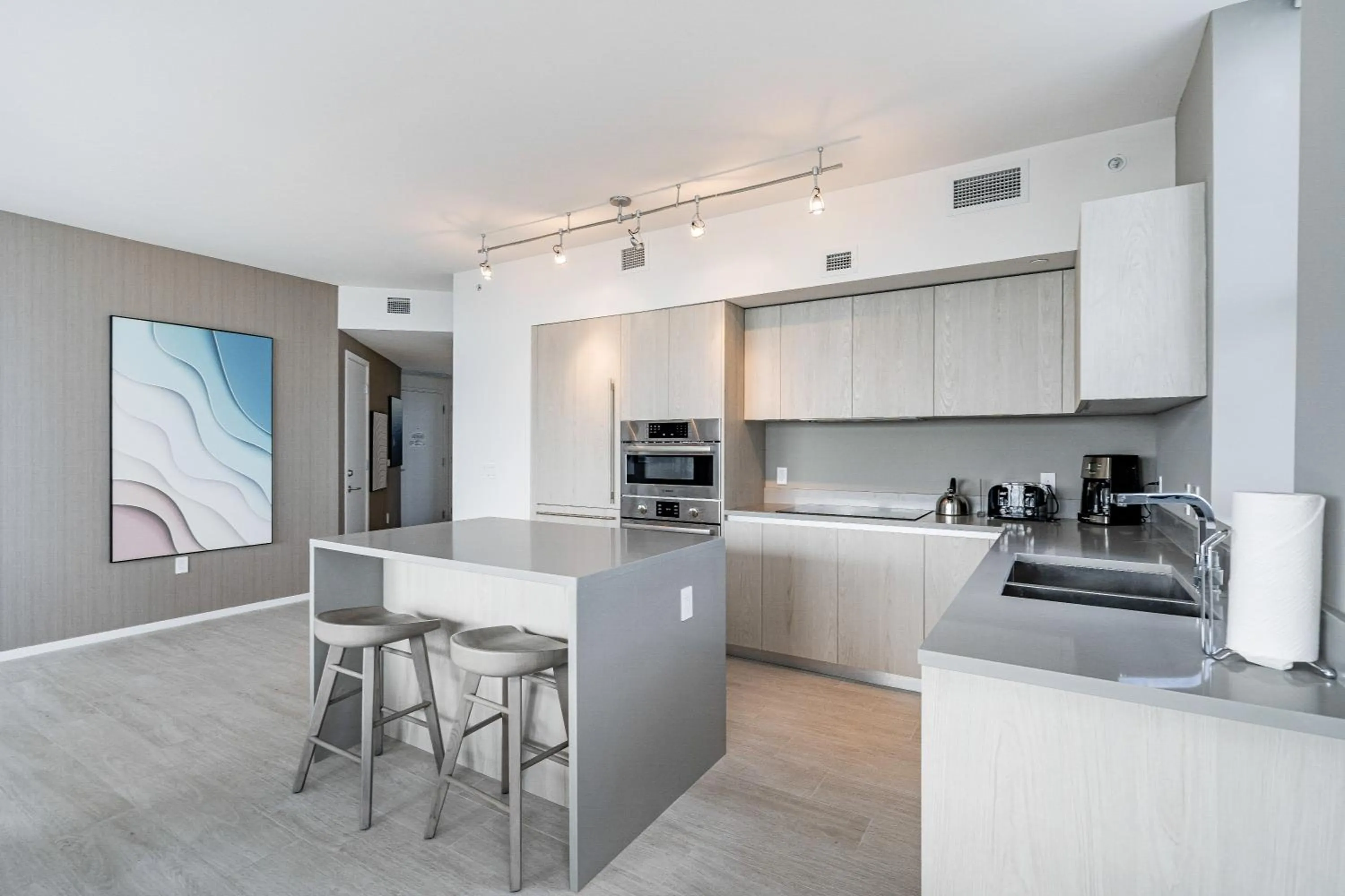 Kitchen or kitchenette in Hyde Beach House Hollywood Private Suites