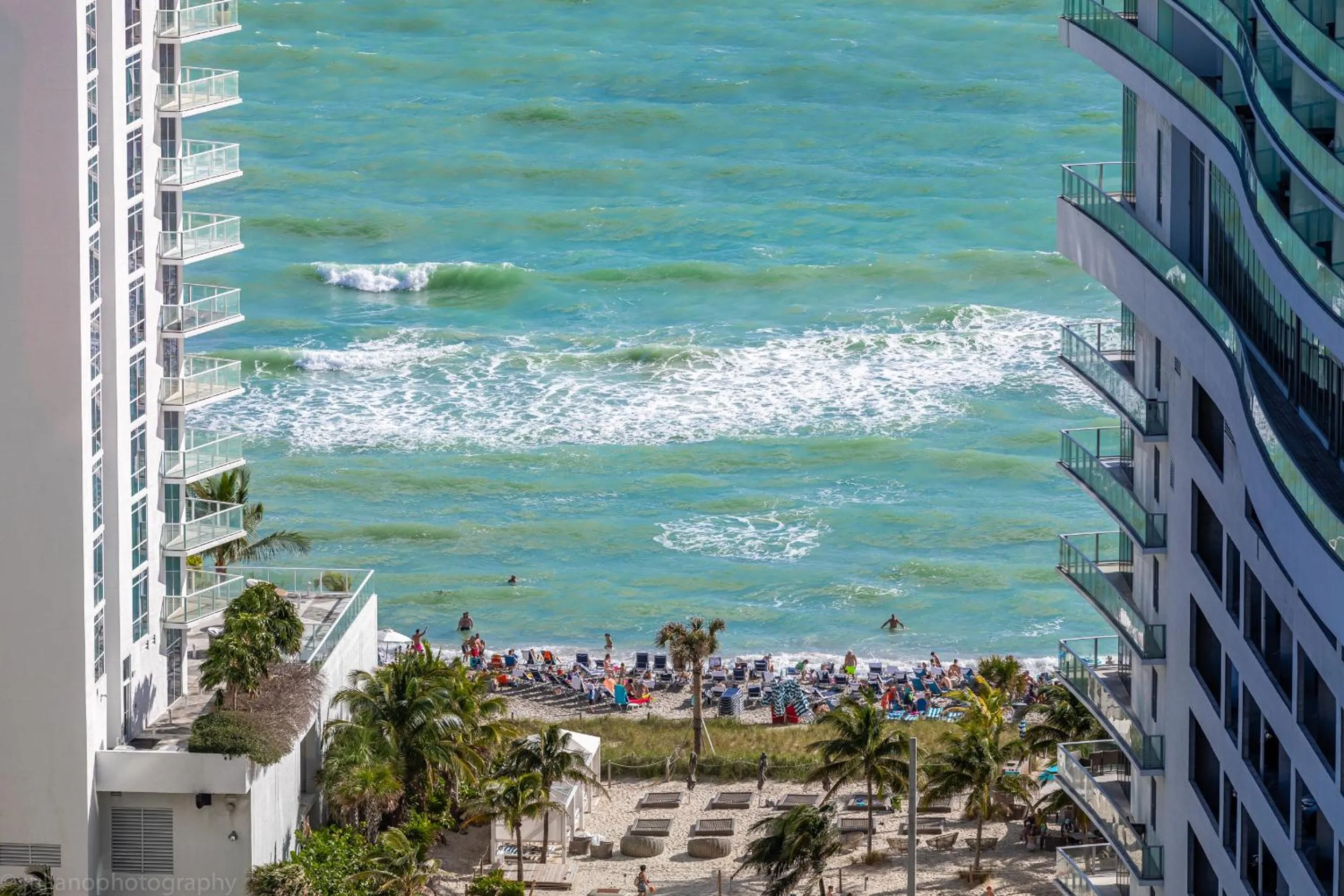 Beach in Hyde Beach House Hollywood Private Suites