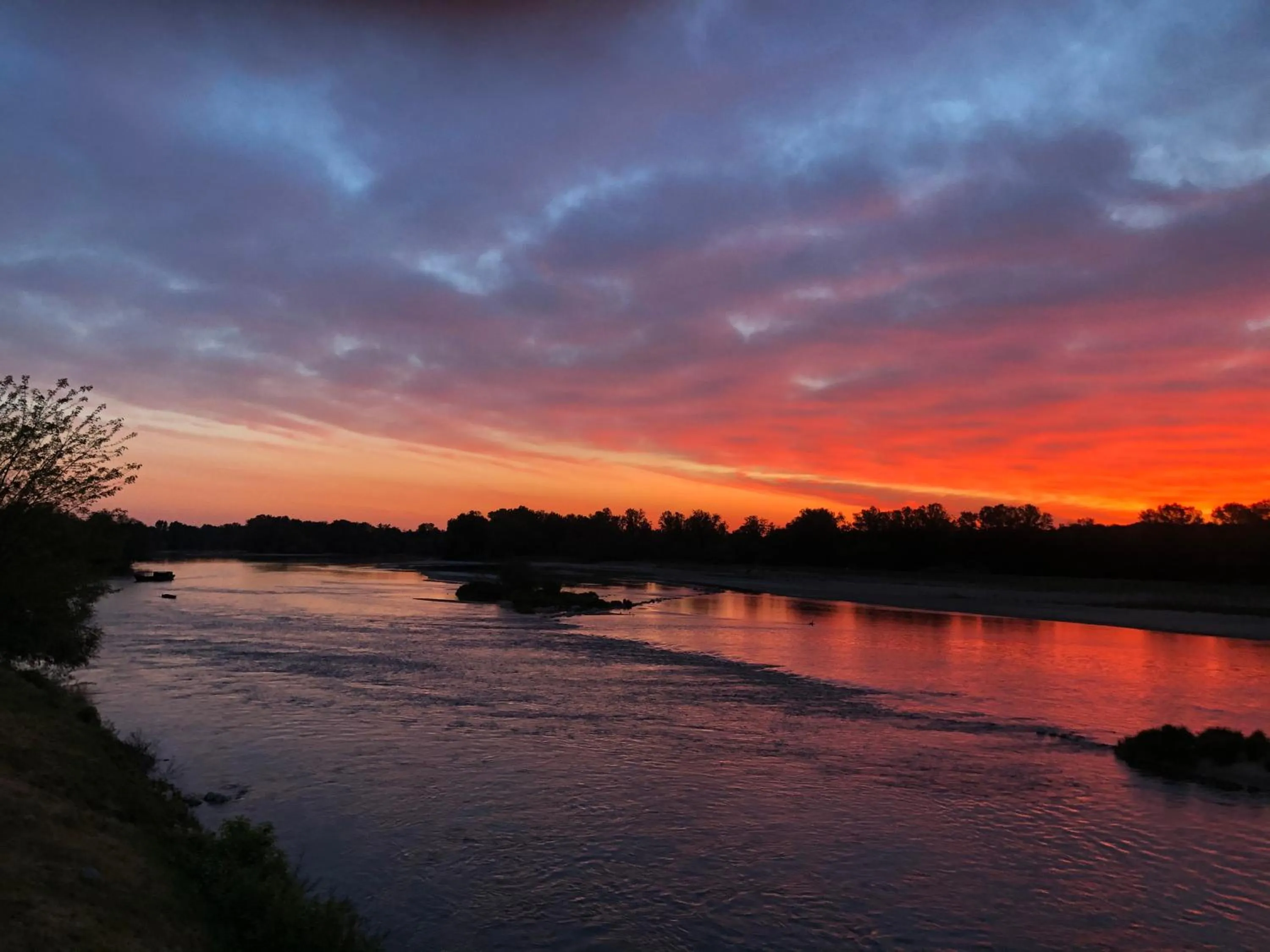 Natural landscape in Hotel De La Loire