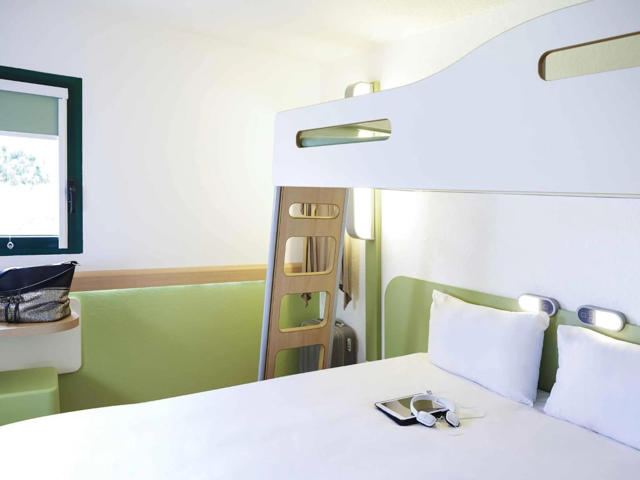 Bedroom, Bed in ibis budget Albi Terssac