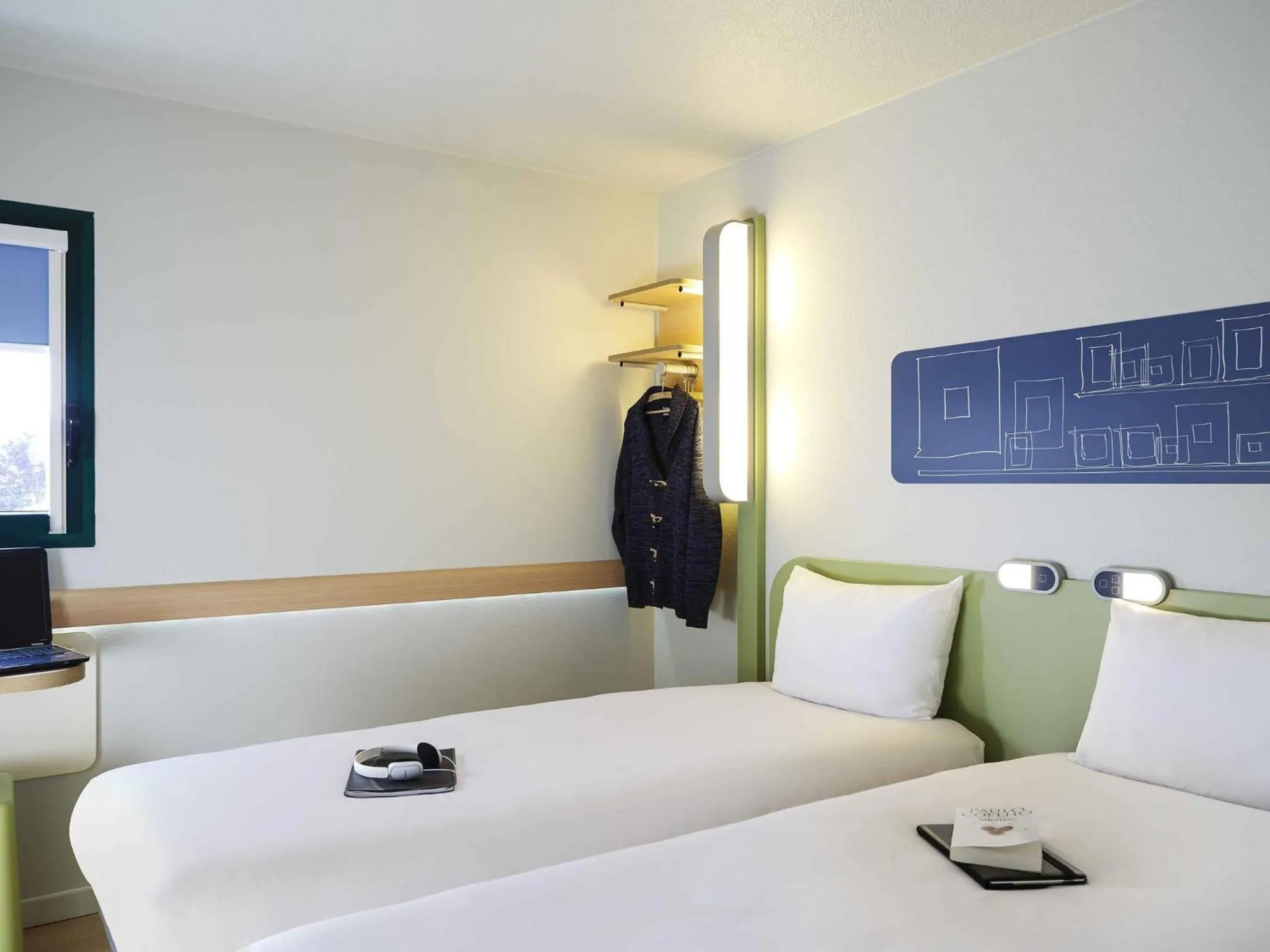 Bedroom, Bed in ibis budget Albi Terssac