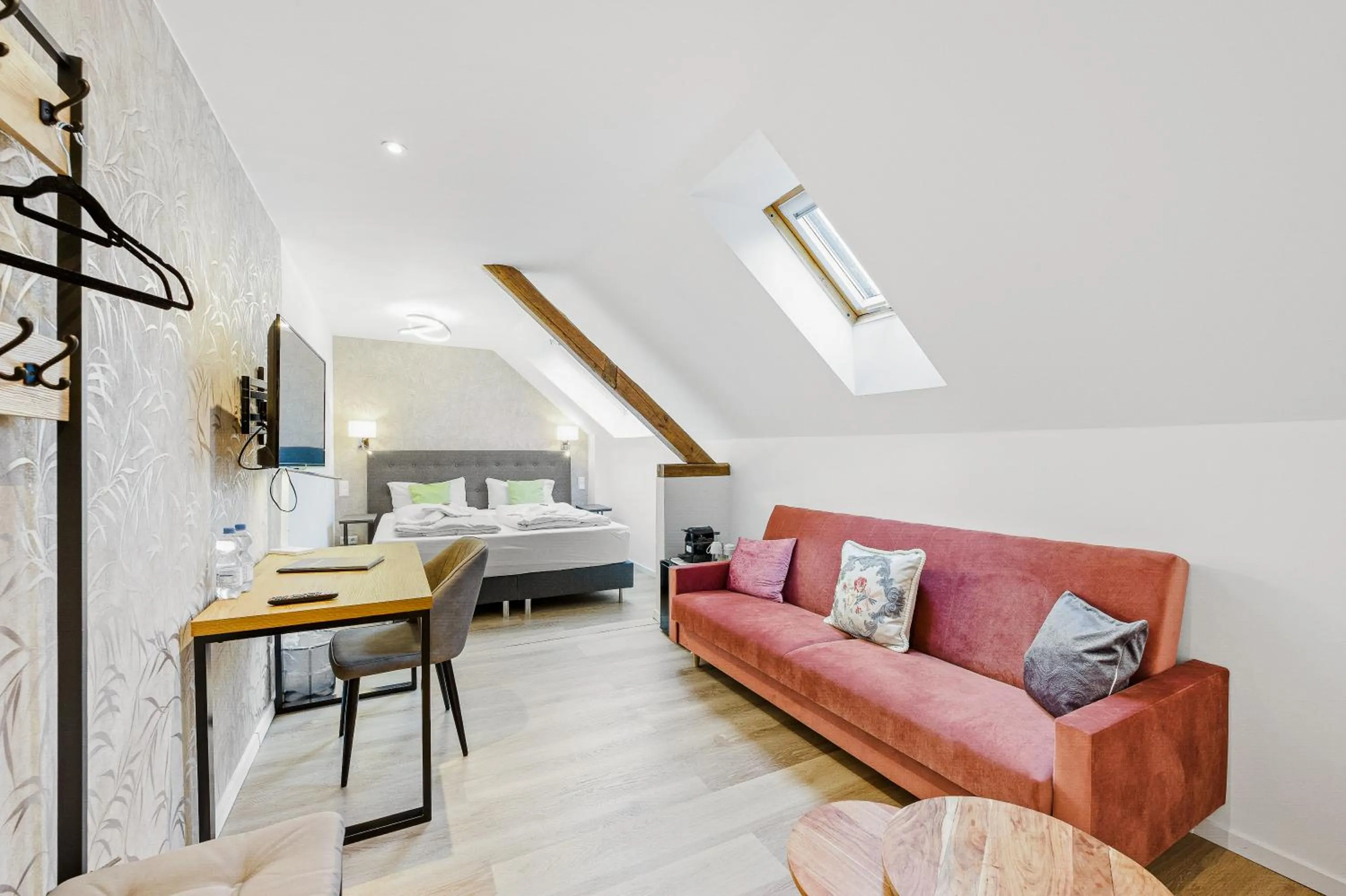 TV and multimedia in Hotel Phoenix