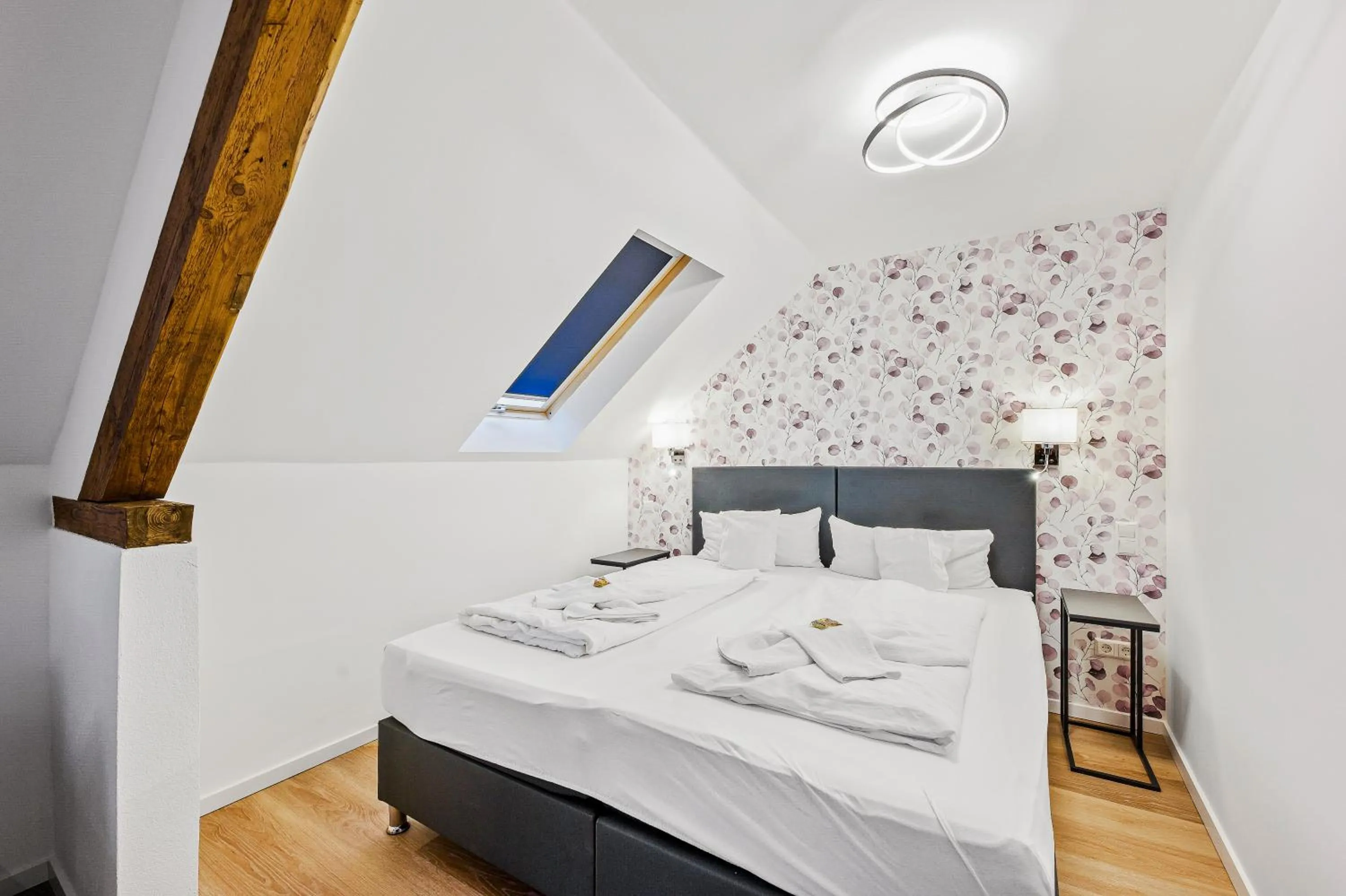 Bed in Hotel Phoenix