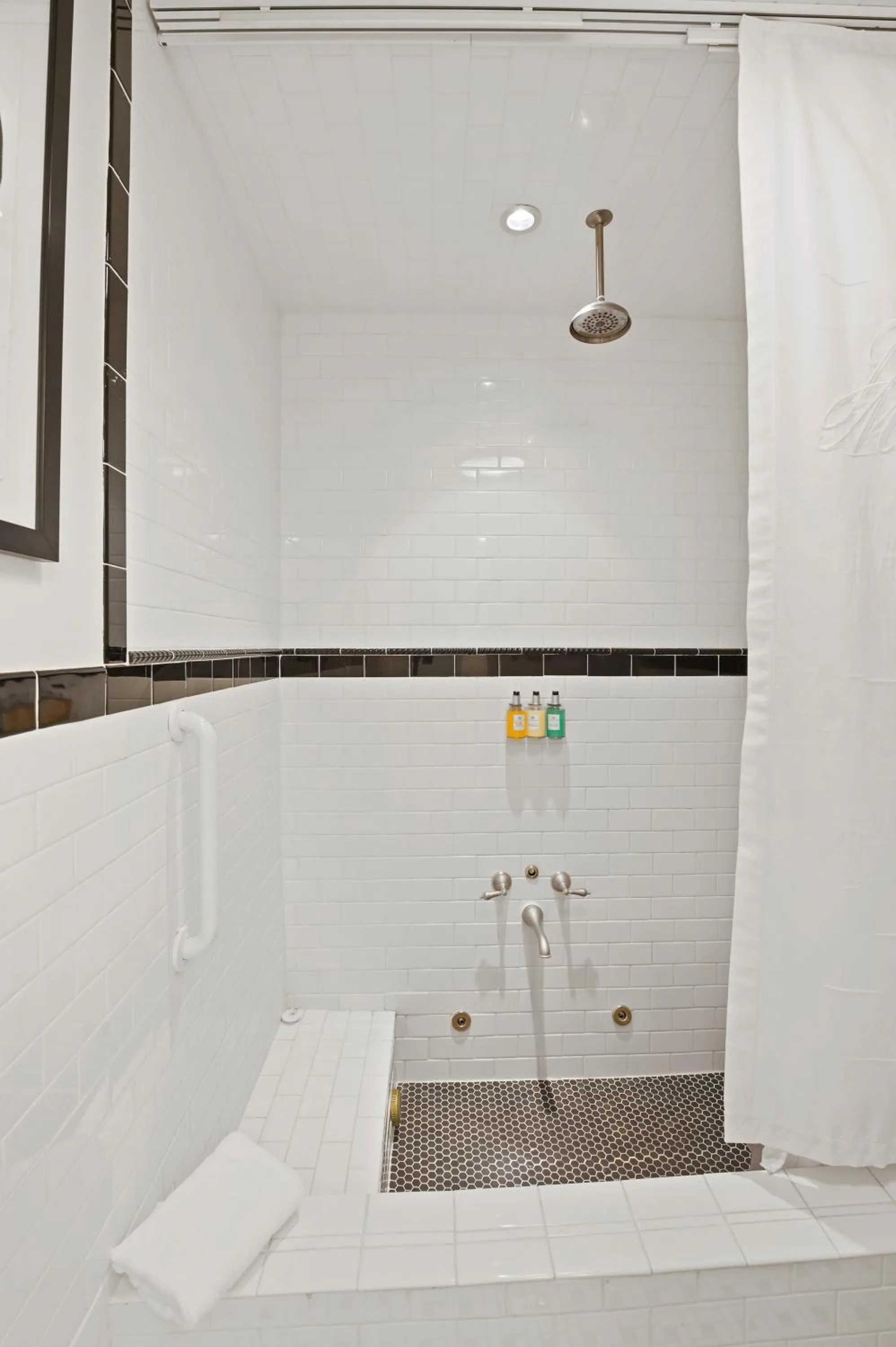 Bathroom in The James Madison Inn