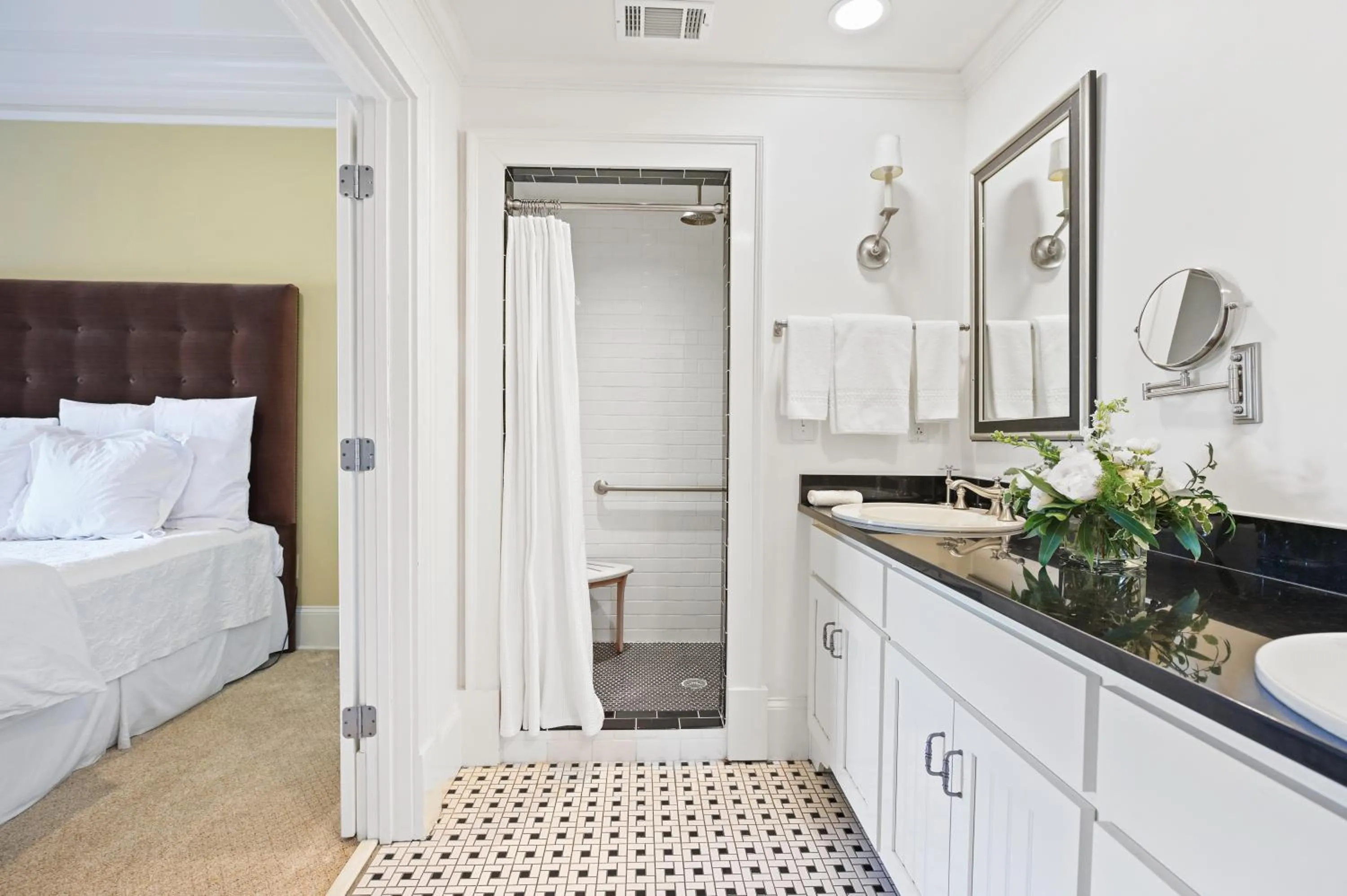 Bathroom in The James Madison Inn