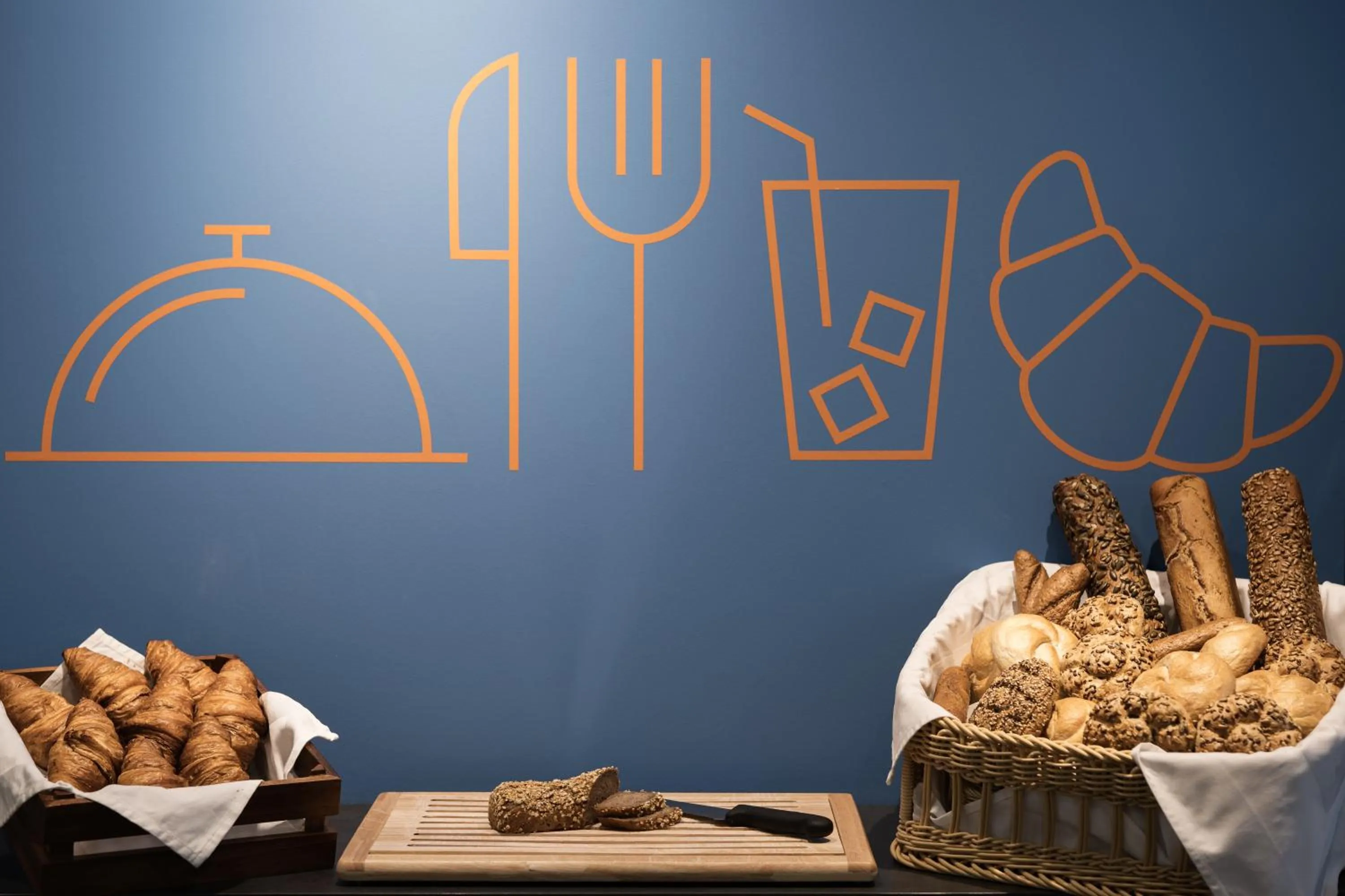 Restaurant/places to eat in Lakeside77