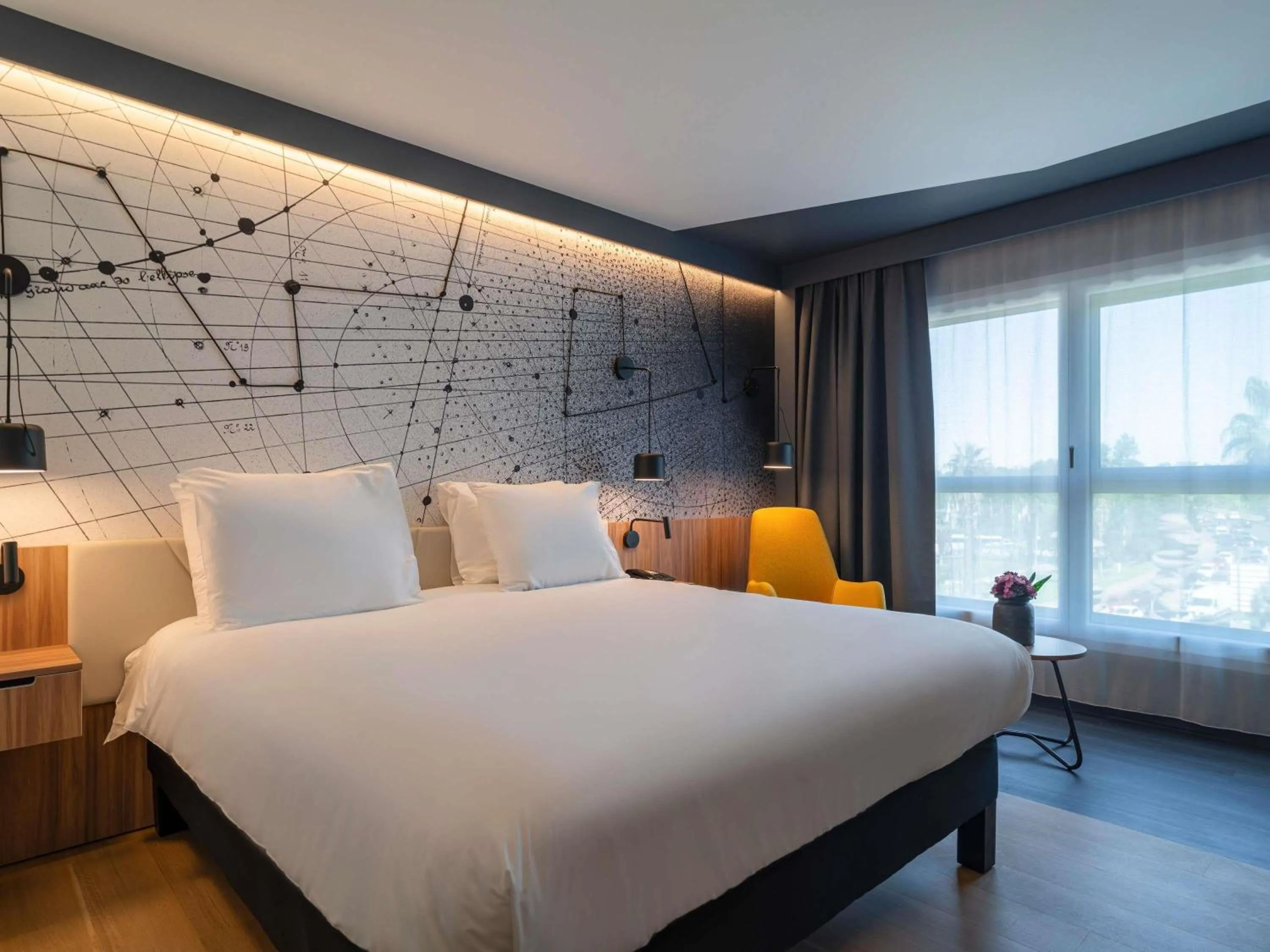 Bedroom, Bed in Mercure Montpellier Centre Antigone