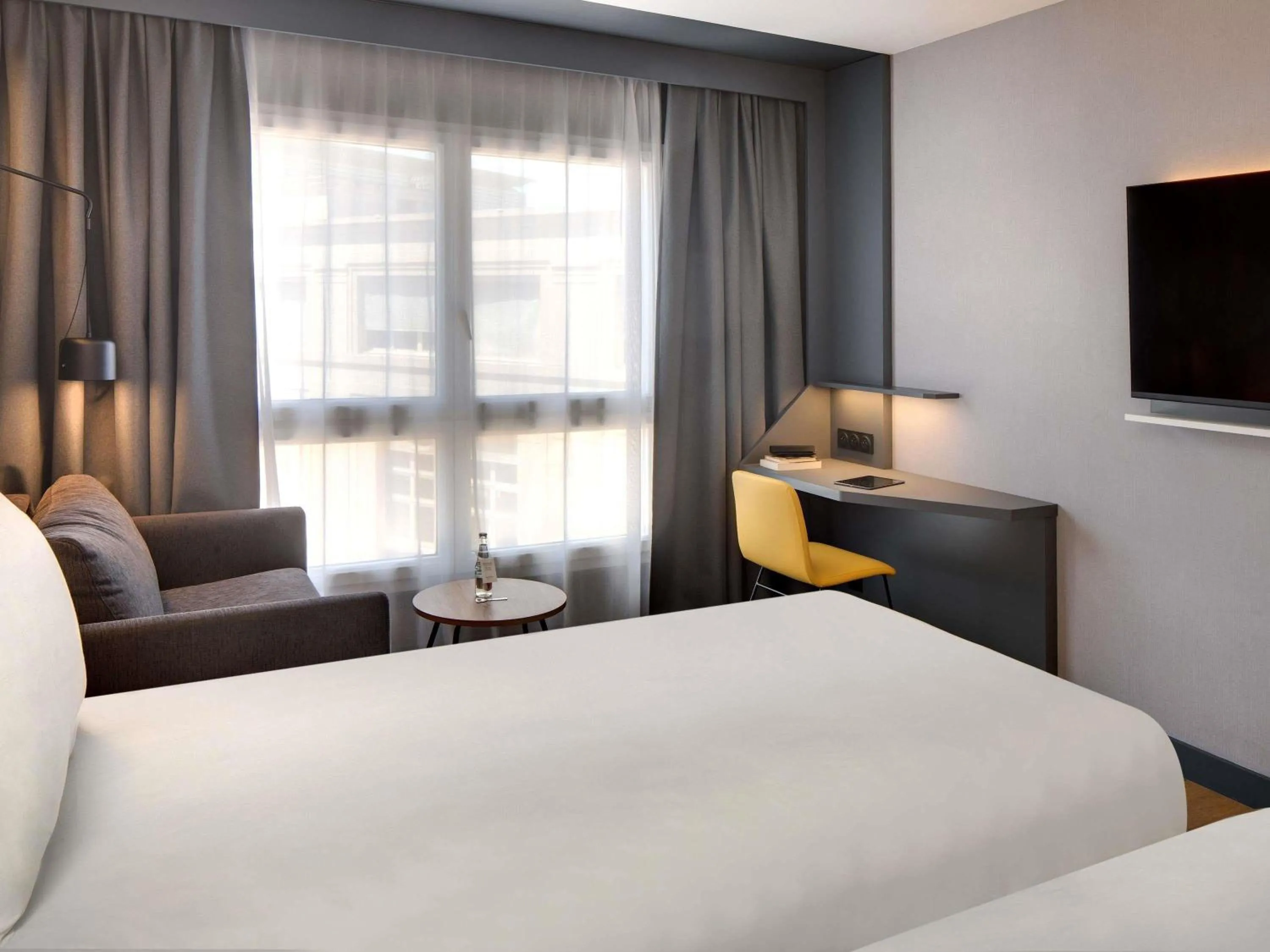 Bedroom, Bed in Mercure Montpellier Centre Antigone