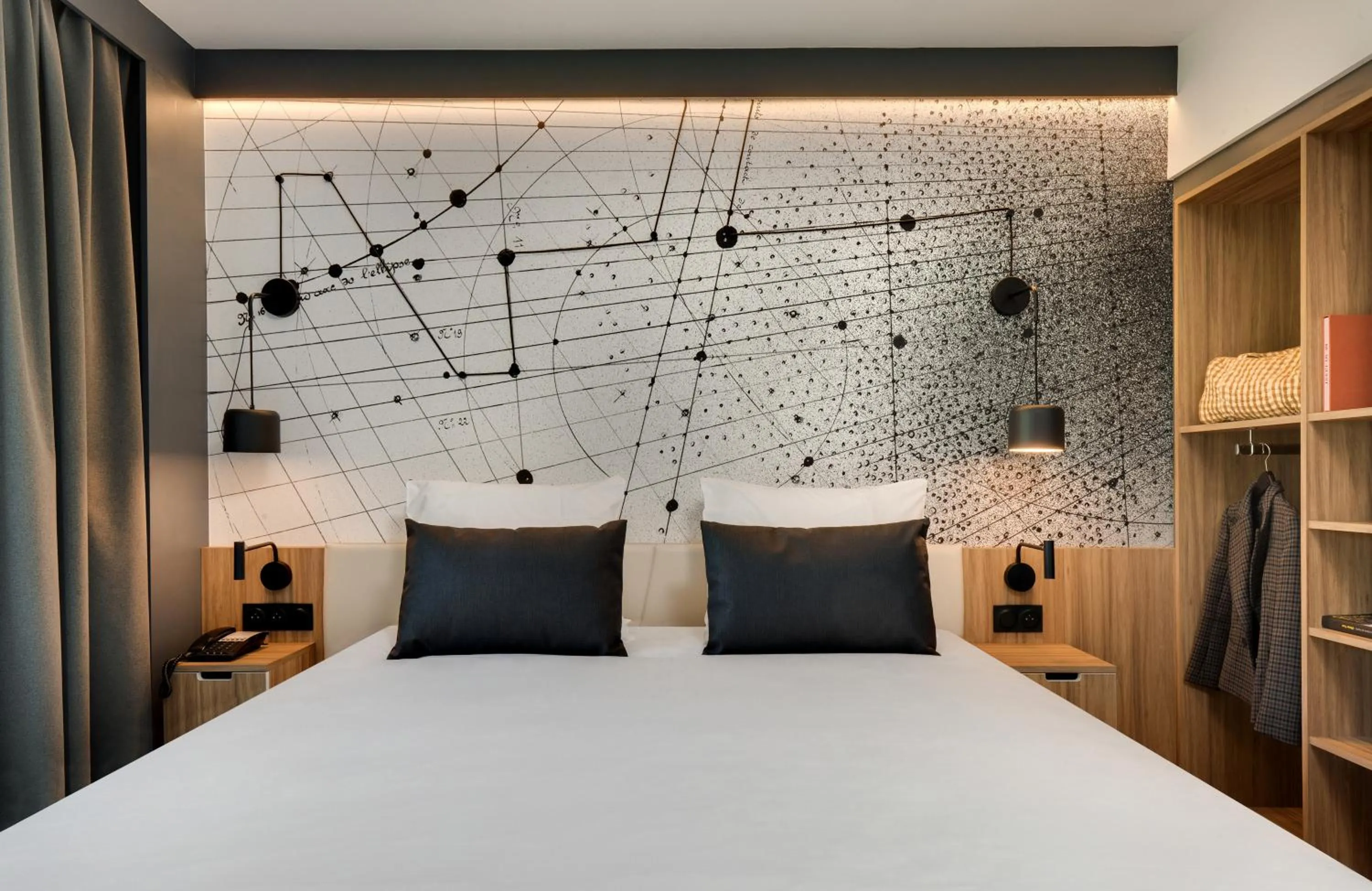 Bed in Mercure Montpellier Centre Antigone