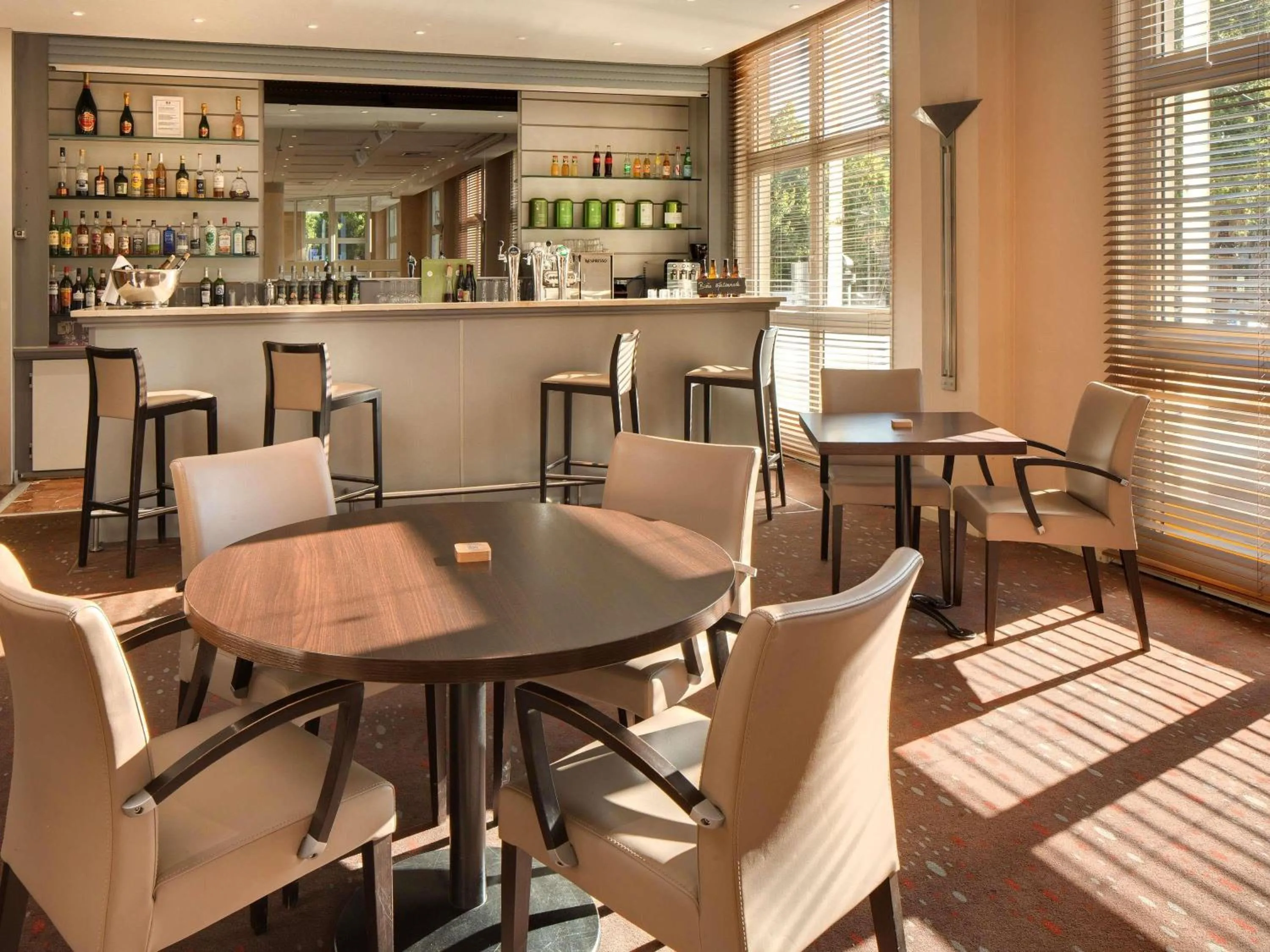 Lounge or bar in Mercure Montpellier Centre Antigone