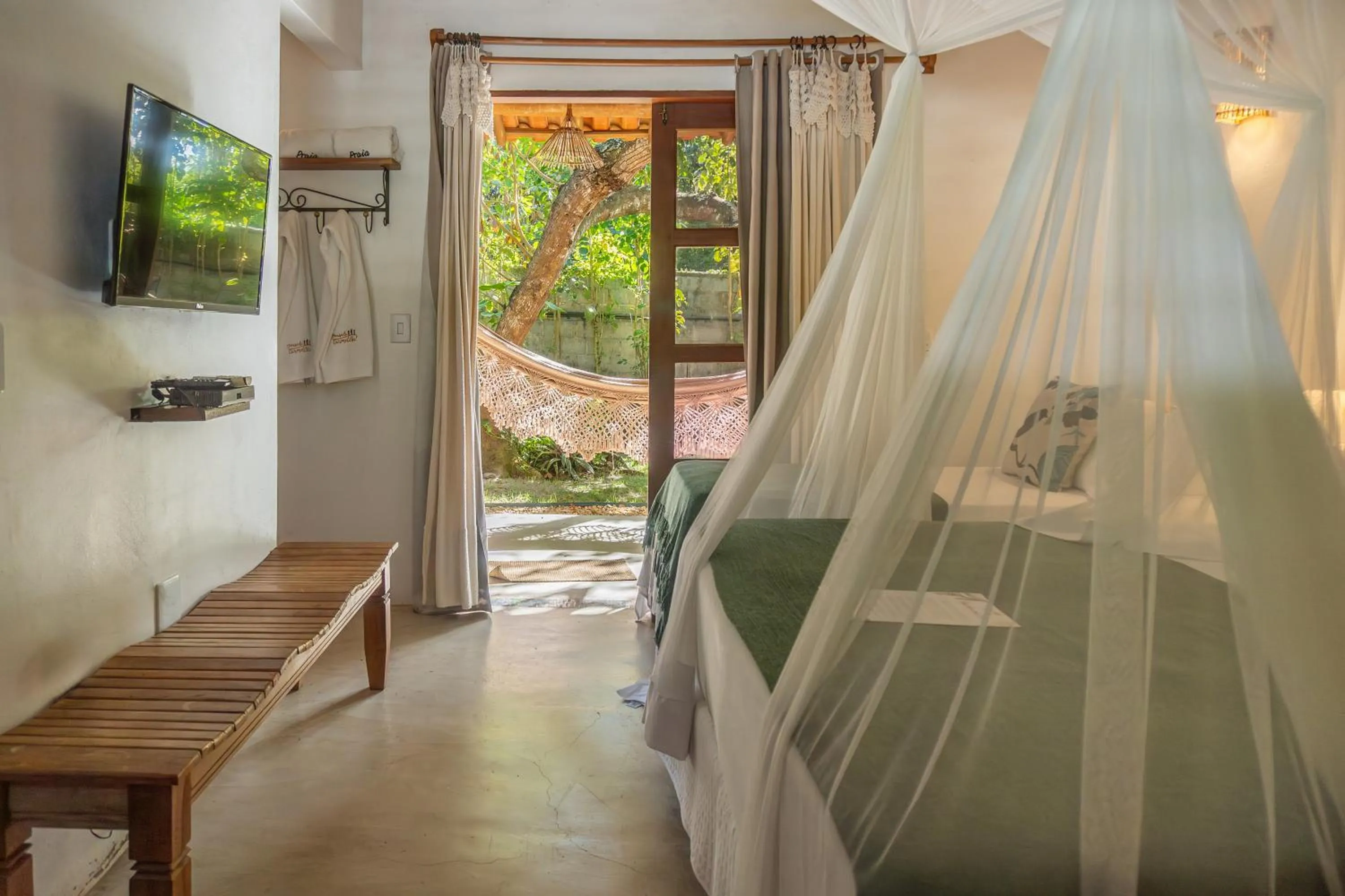 Property building in POUSADA CARMELITHA