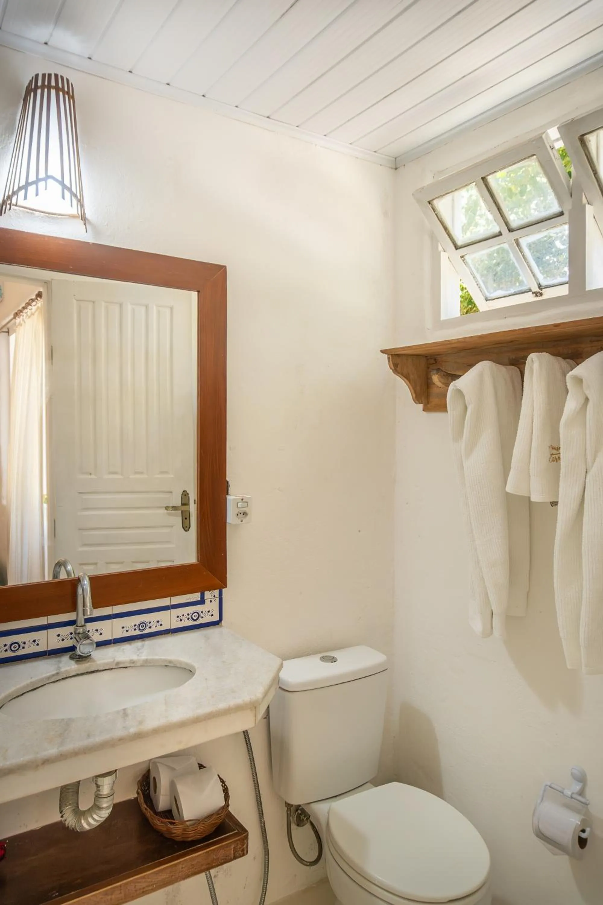 Bathroom in POUSADA CARMELITHA