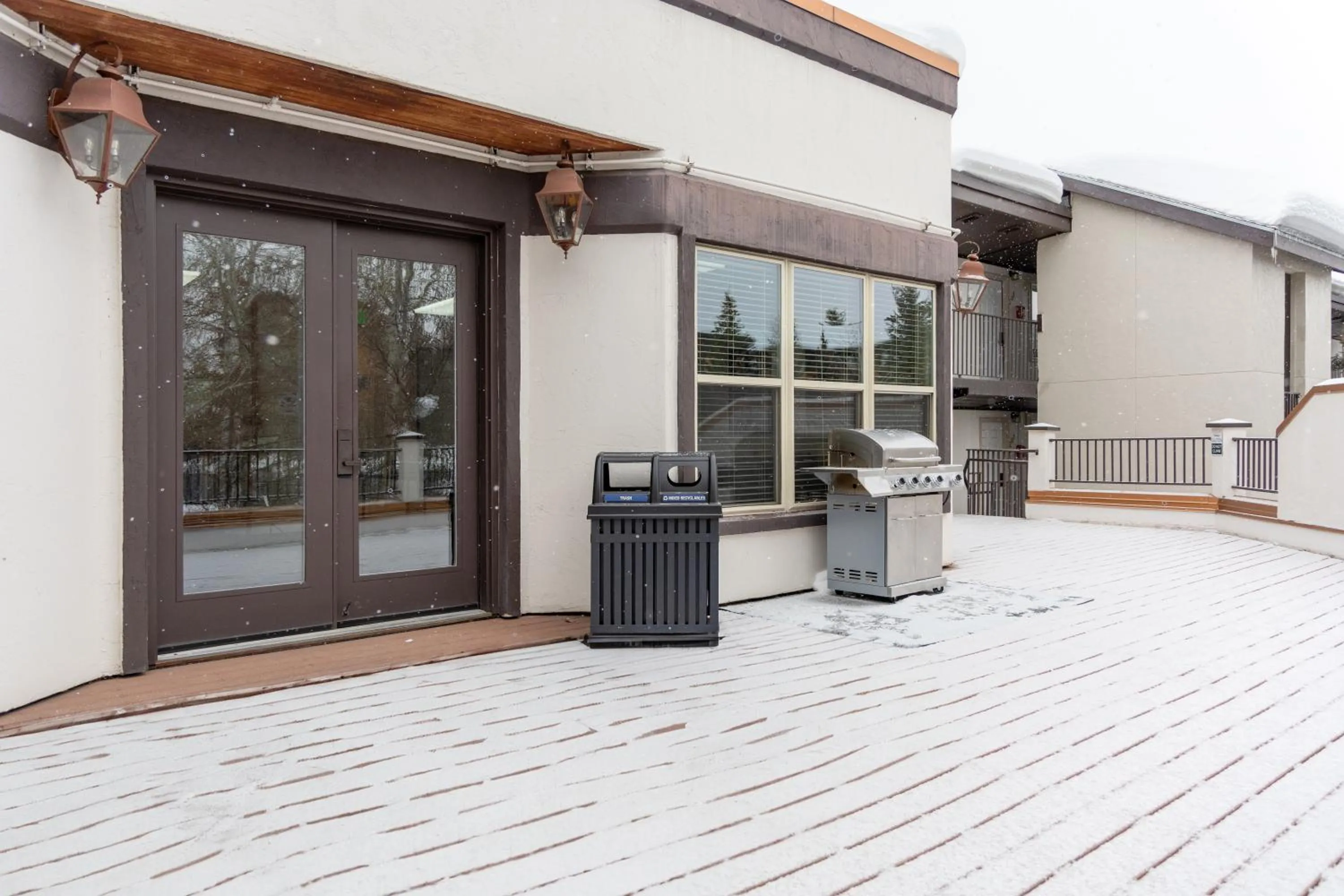 BBQ facilities in The Fold Hotels Steamboat Springs