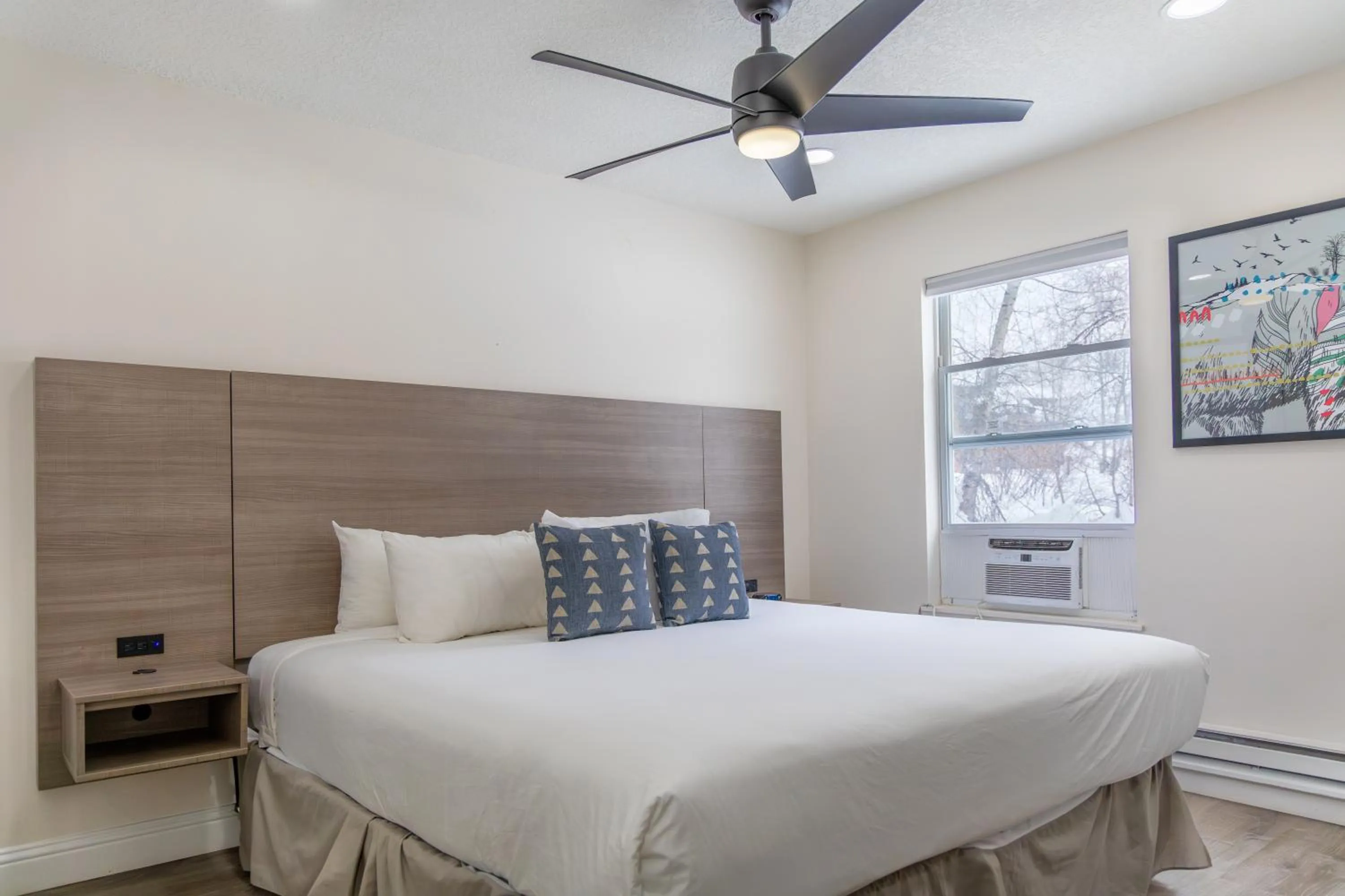 Bedroom, Bed in The Fold Hotels Steamboat Springs