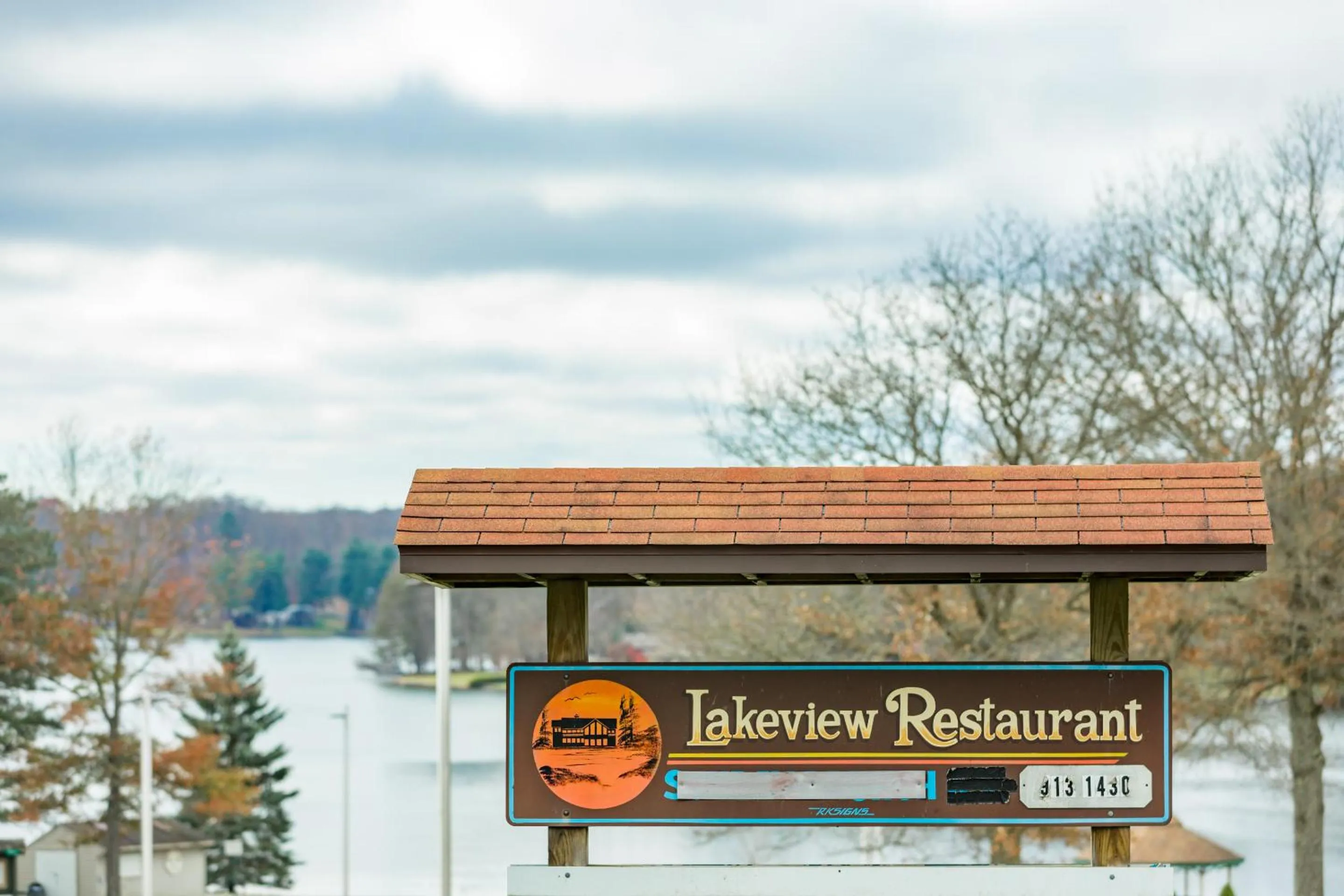 Restaurant/places to eat in Crown Resorts at Silverwoods