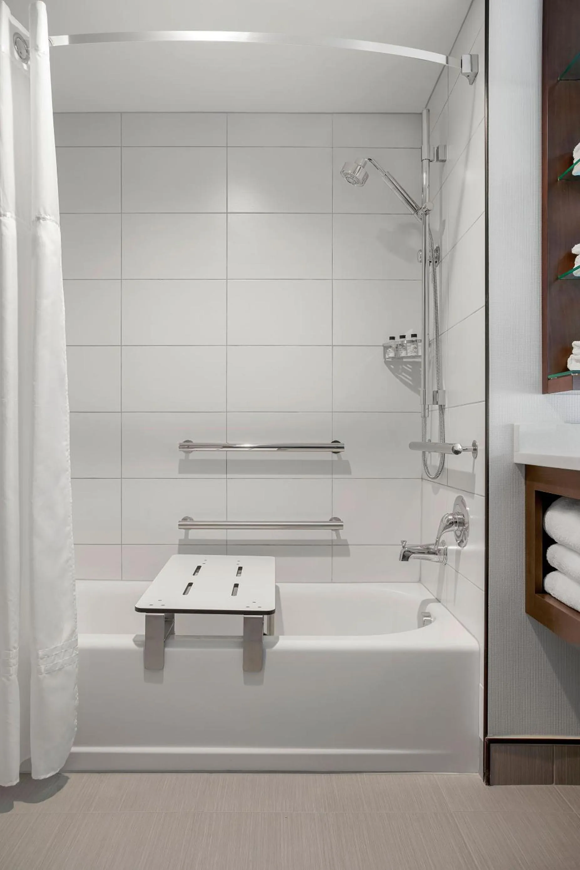 Bath in Delta Hotels by Marriott Somerset