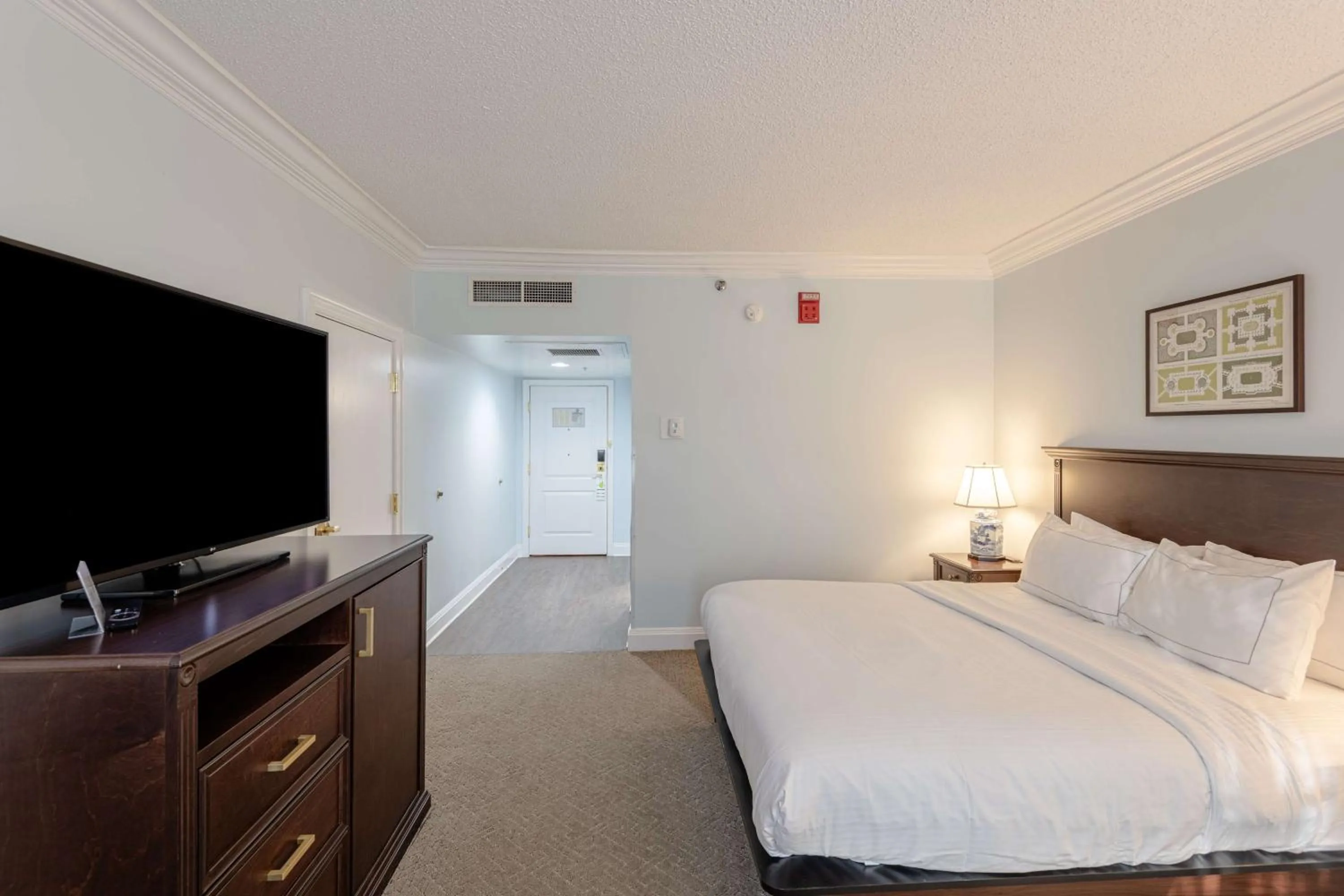 Bed in The Founders Inn & Spa Tapestry Collection By Hilton