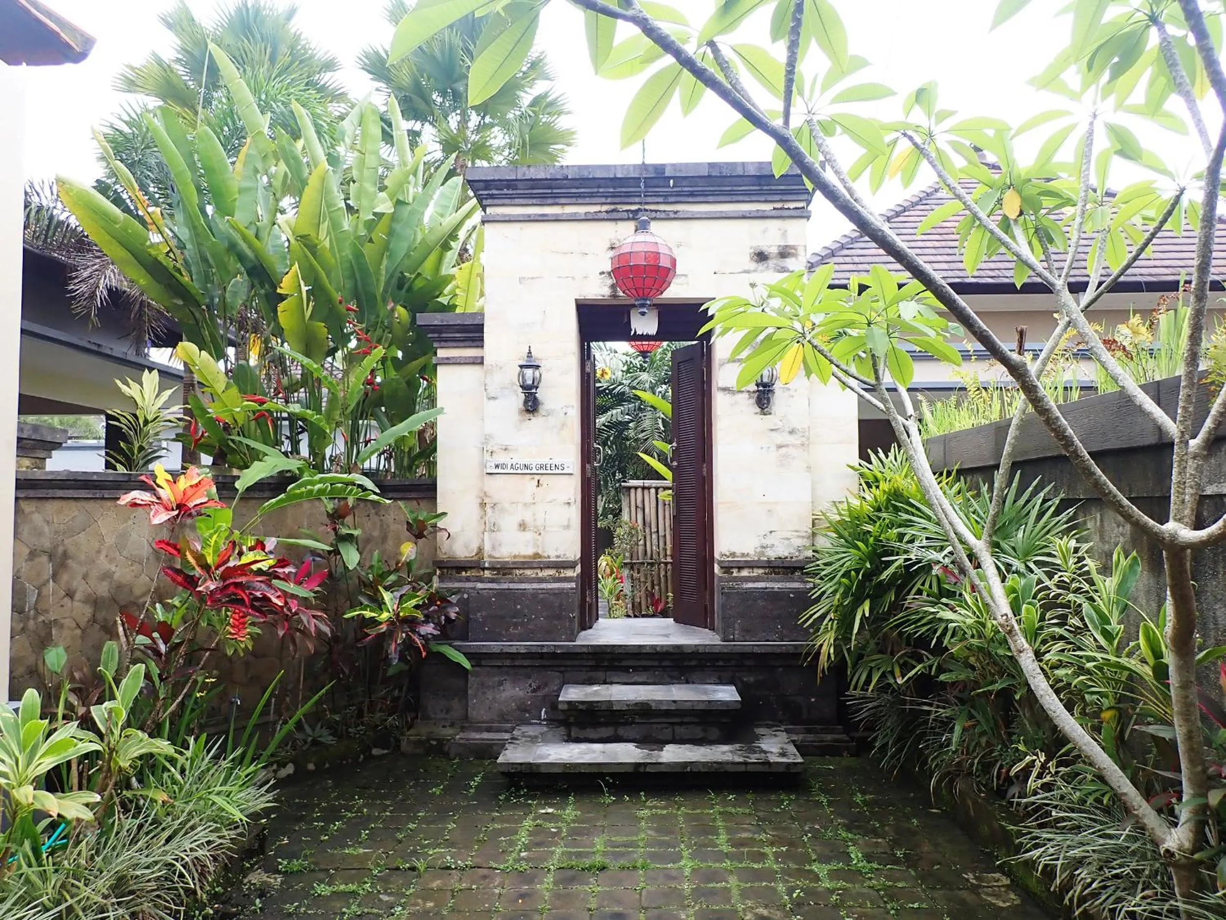 Facade/entrance in Widi Agung Villa
