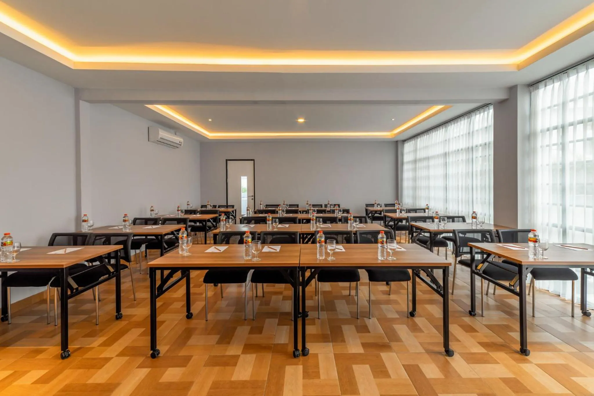 Meeting/conference room in Kontena Hotel