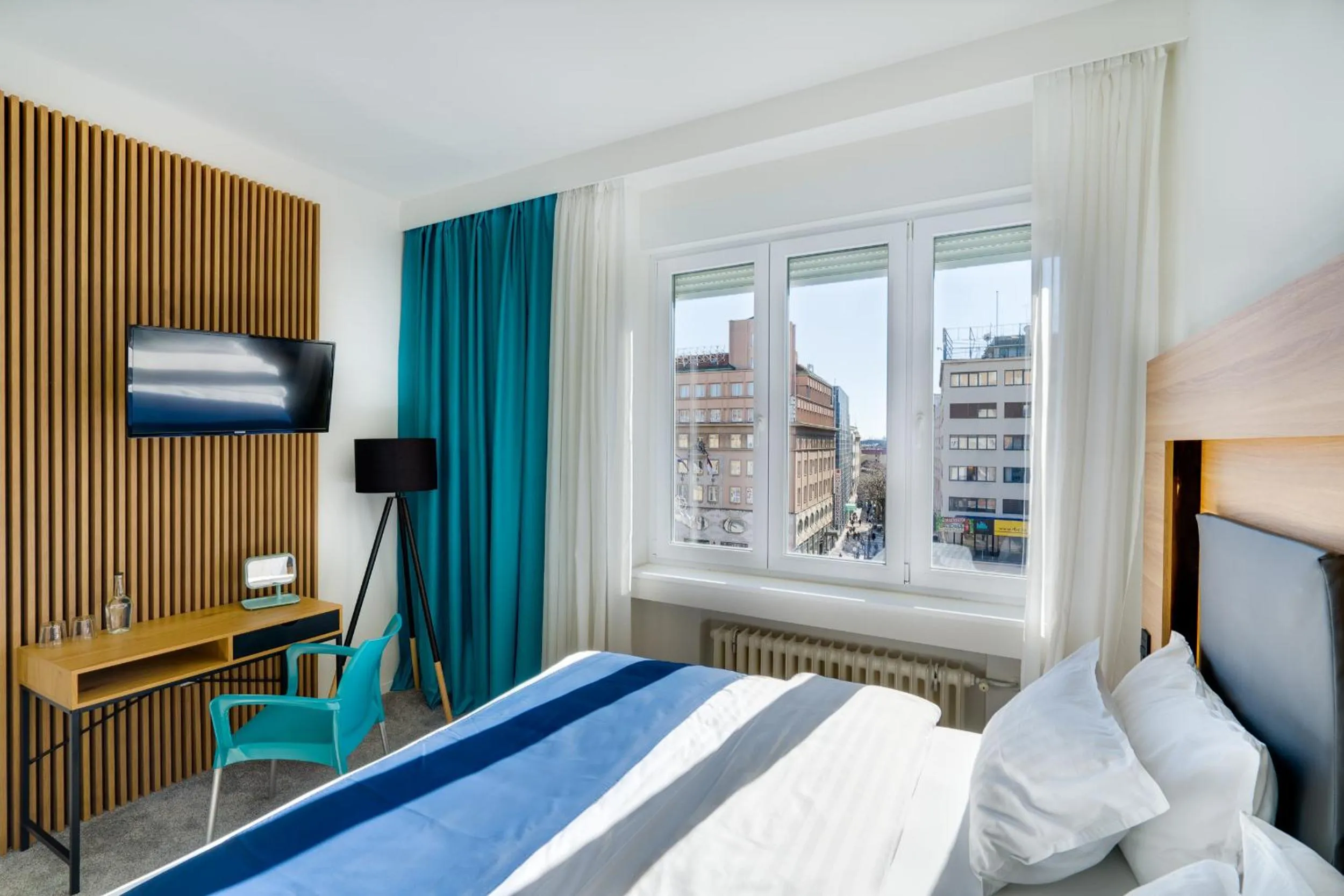 View (from property/room), Bed in Bed & Breakfast Sky City Center