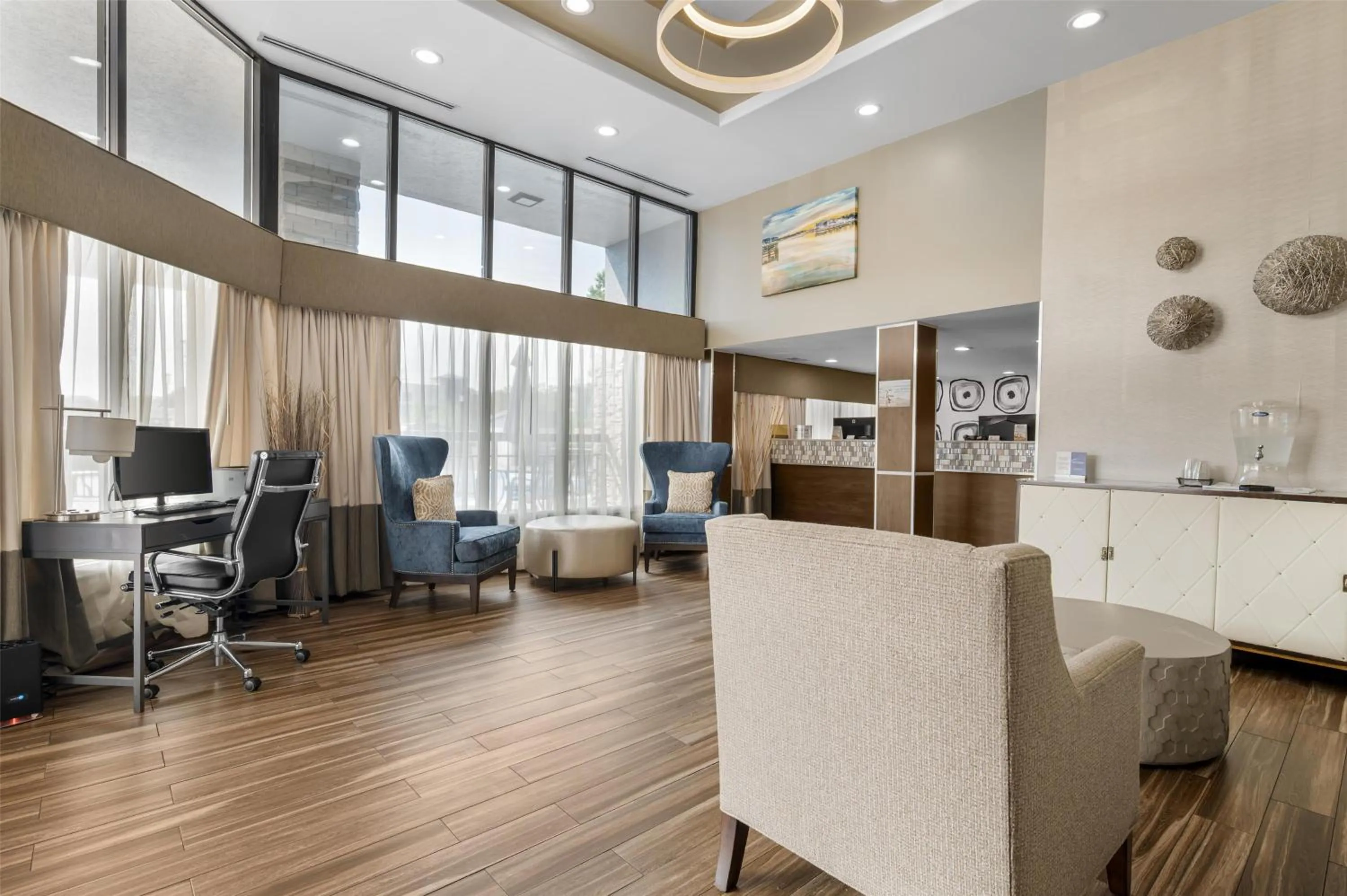 Lobby or reception in Best Western Center Inn