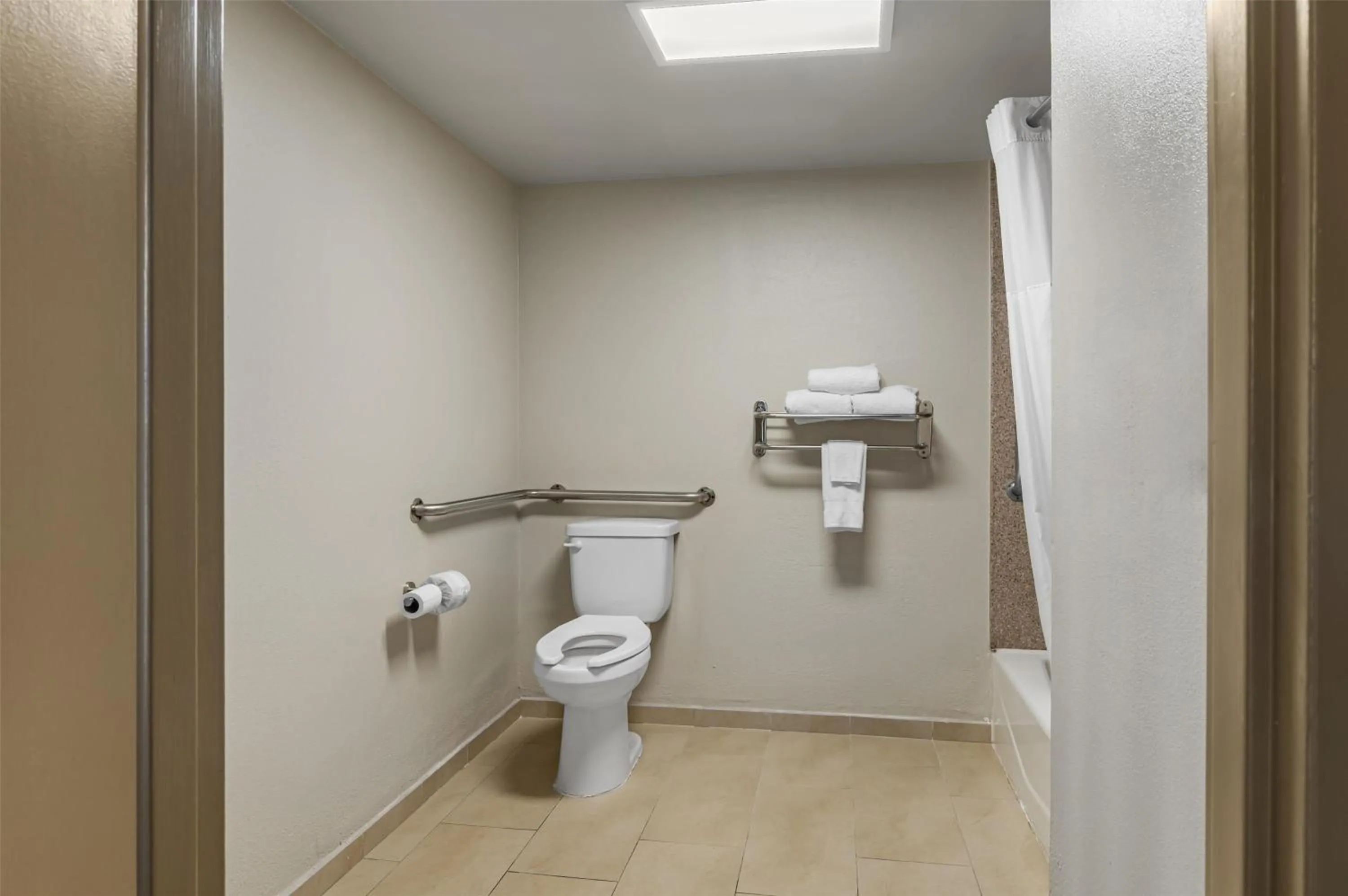 Bathroom in Best Western Center Inn