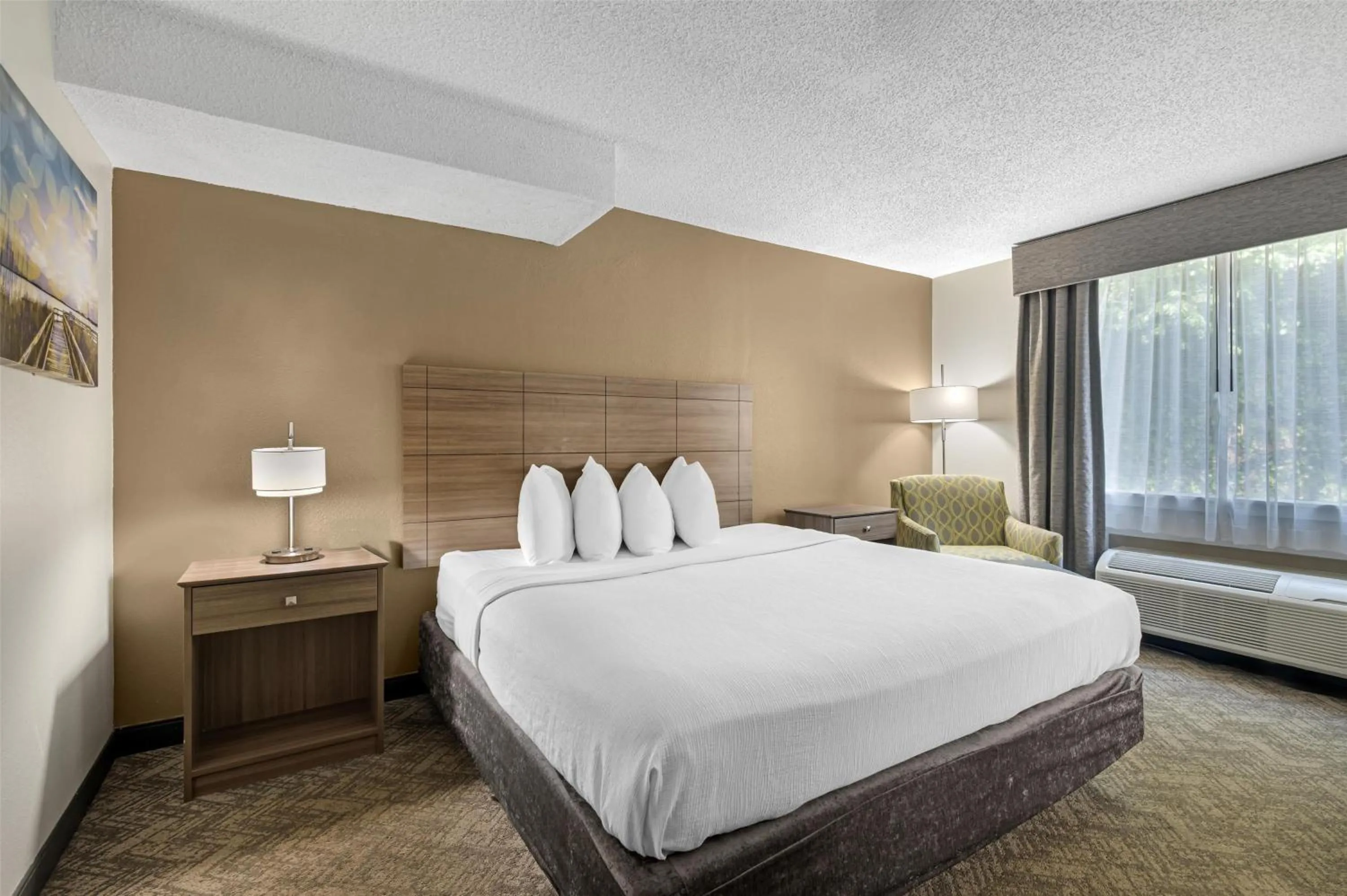 Bedroom, Bed in Best Western Center Inn