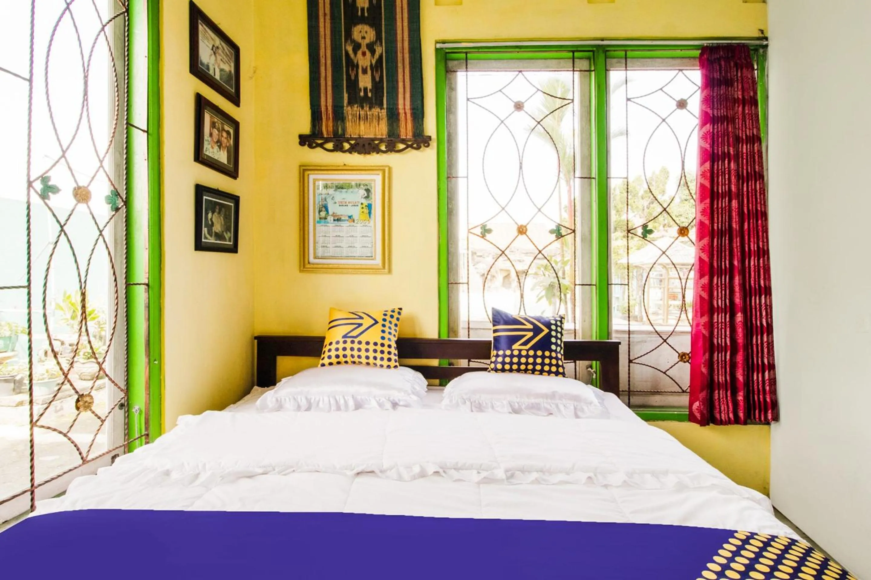 Bedroom, Bed in Hotel O Villa Tirta Melati Syariah