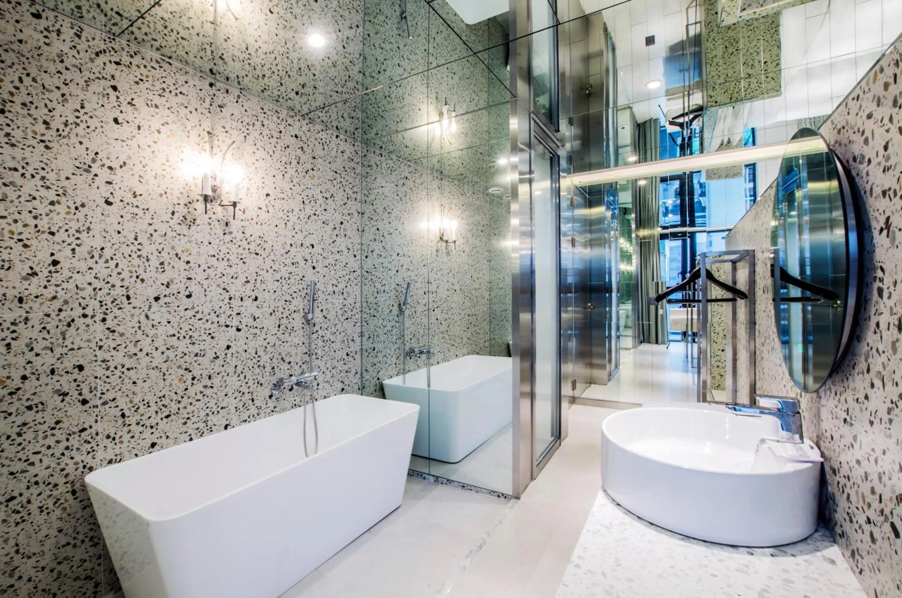 Bathroom in Hotel the Castle Jamsil#1