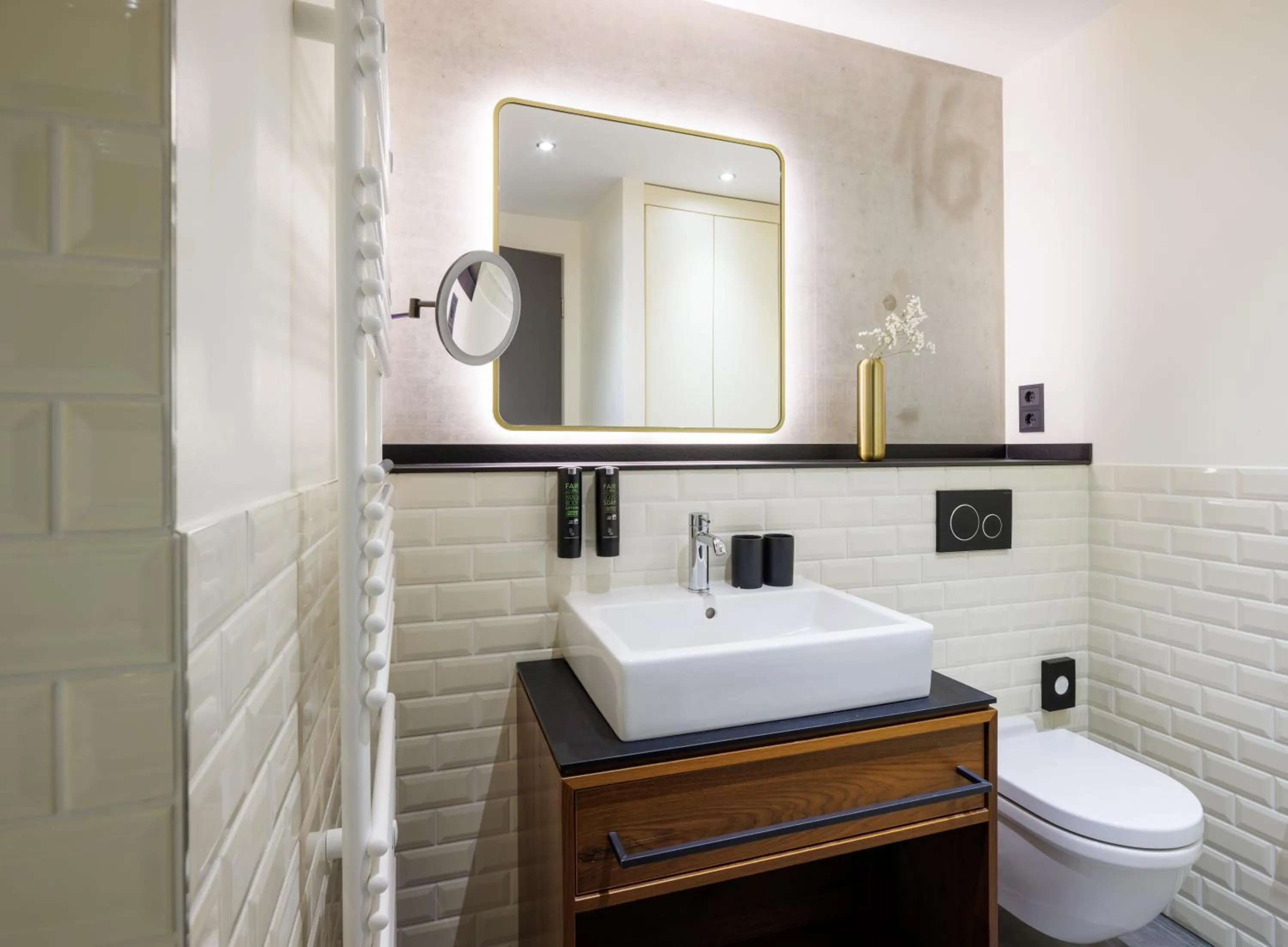 Toilet in Downtown Apartments Mitte-Wedding