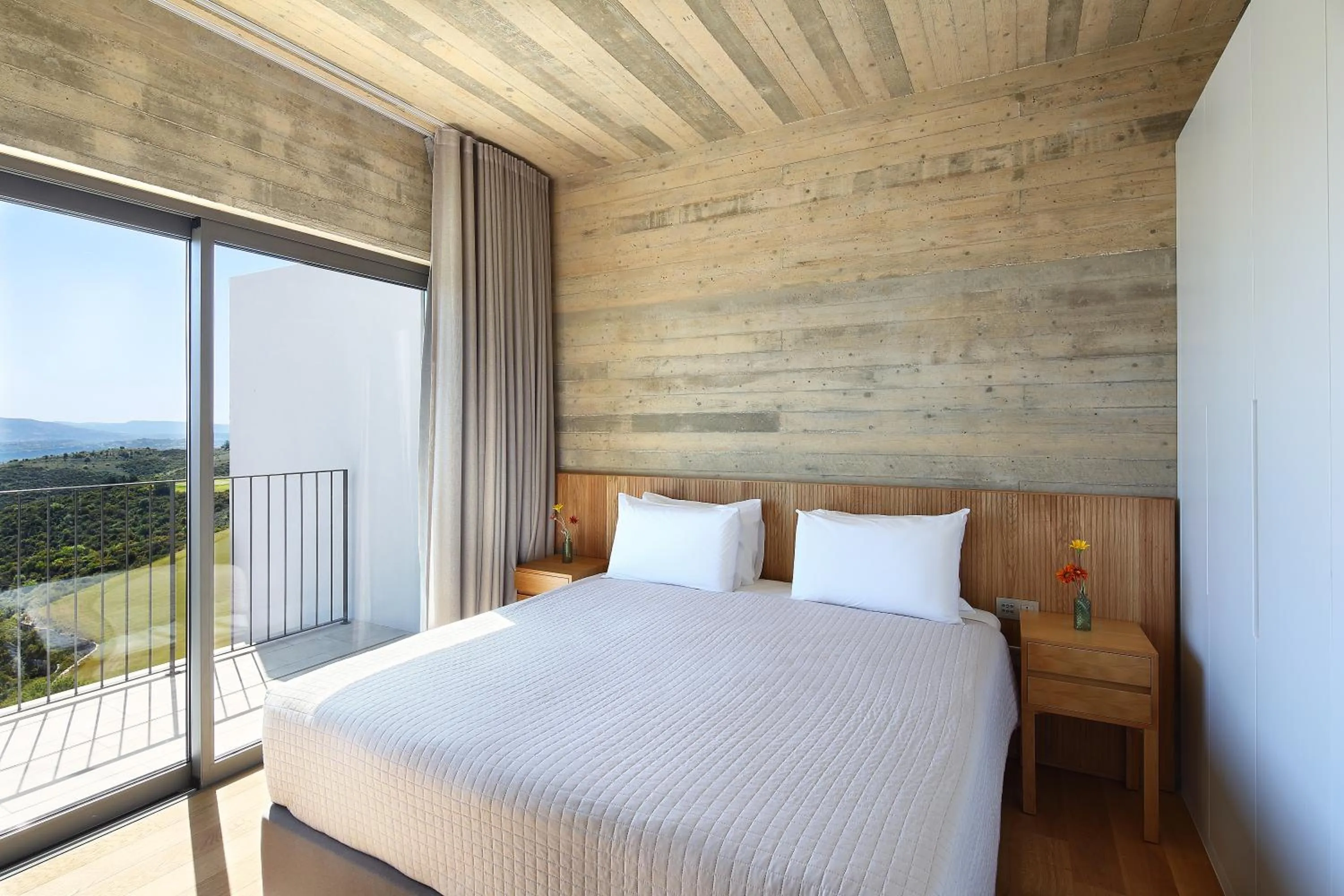 Photo of the whole room, Bed in Minthis Resort