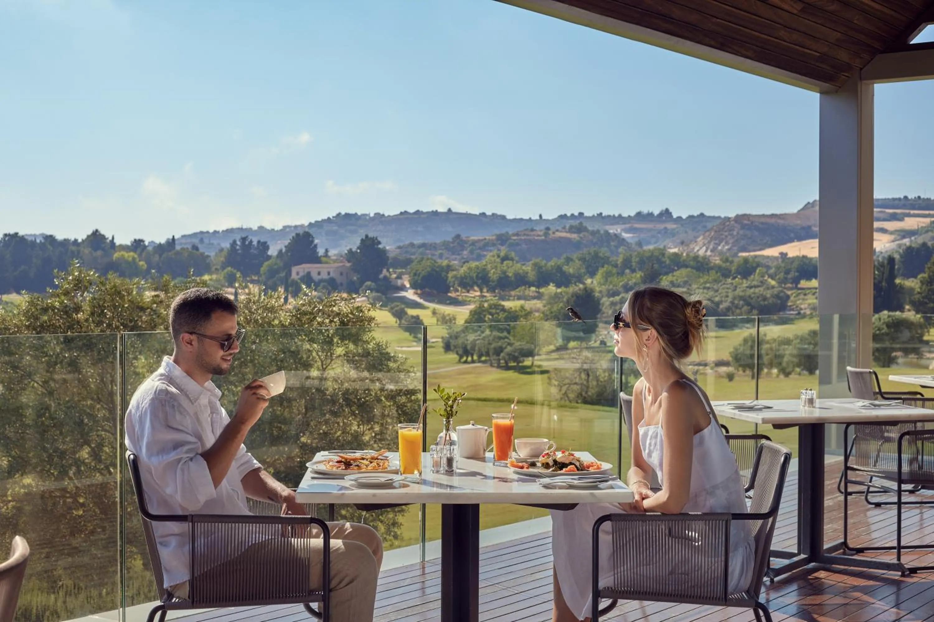 Restaurant/places to eat in Minthis Resort